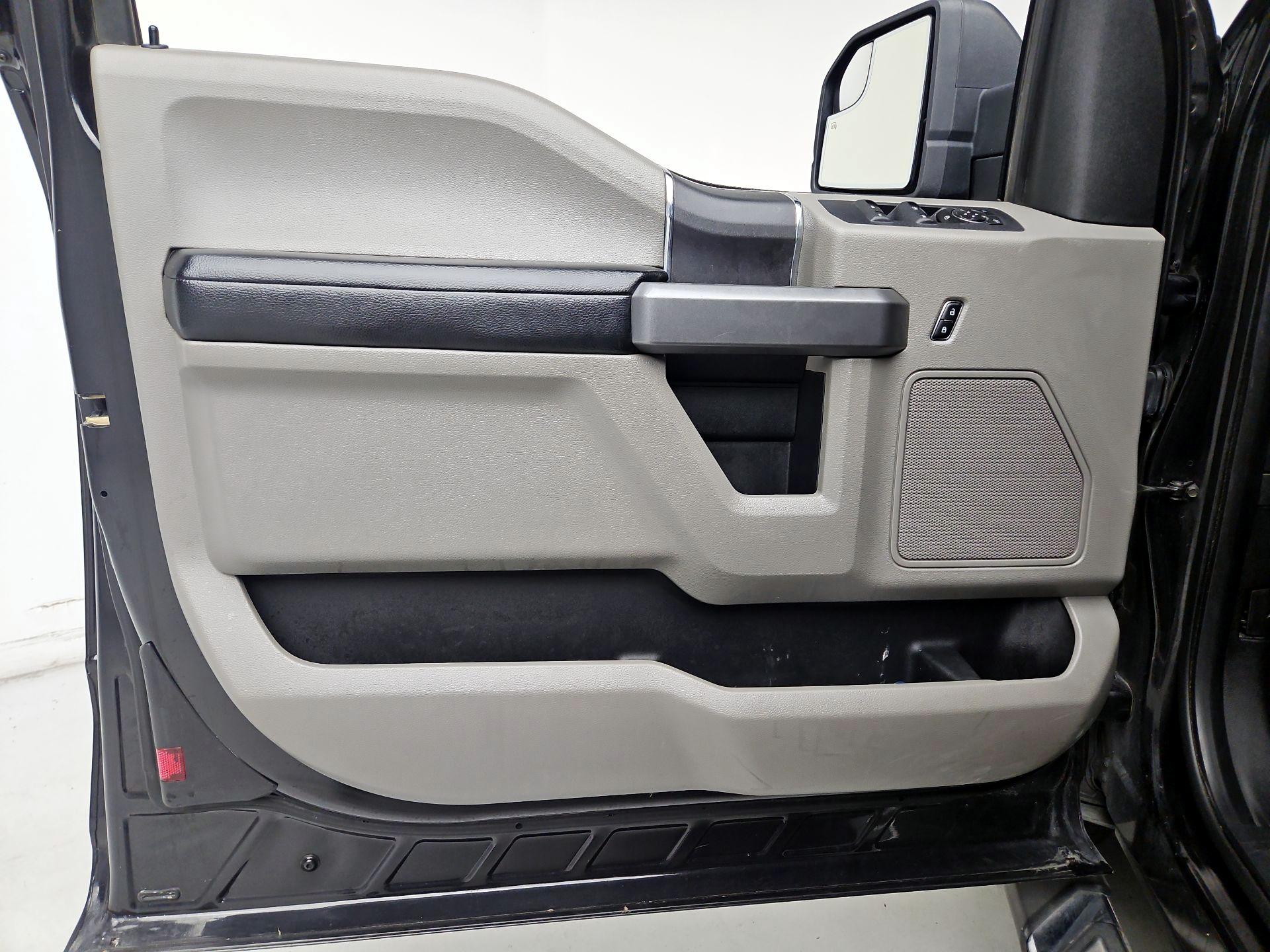 Thumbnail: 2015 Ford F-150 - 12