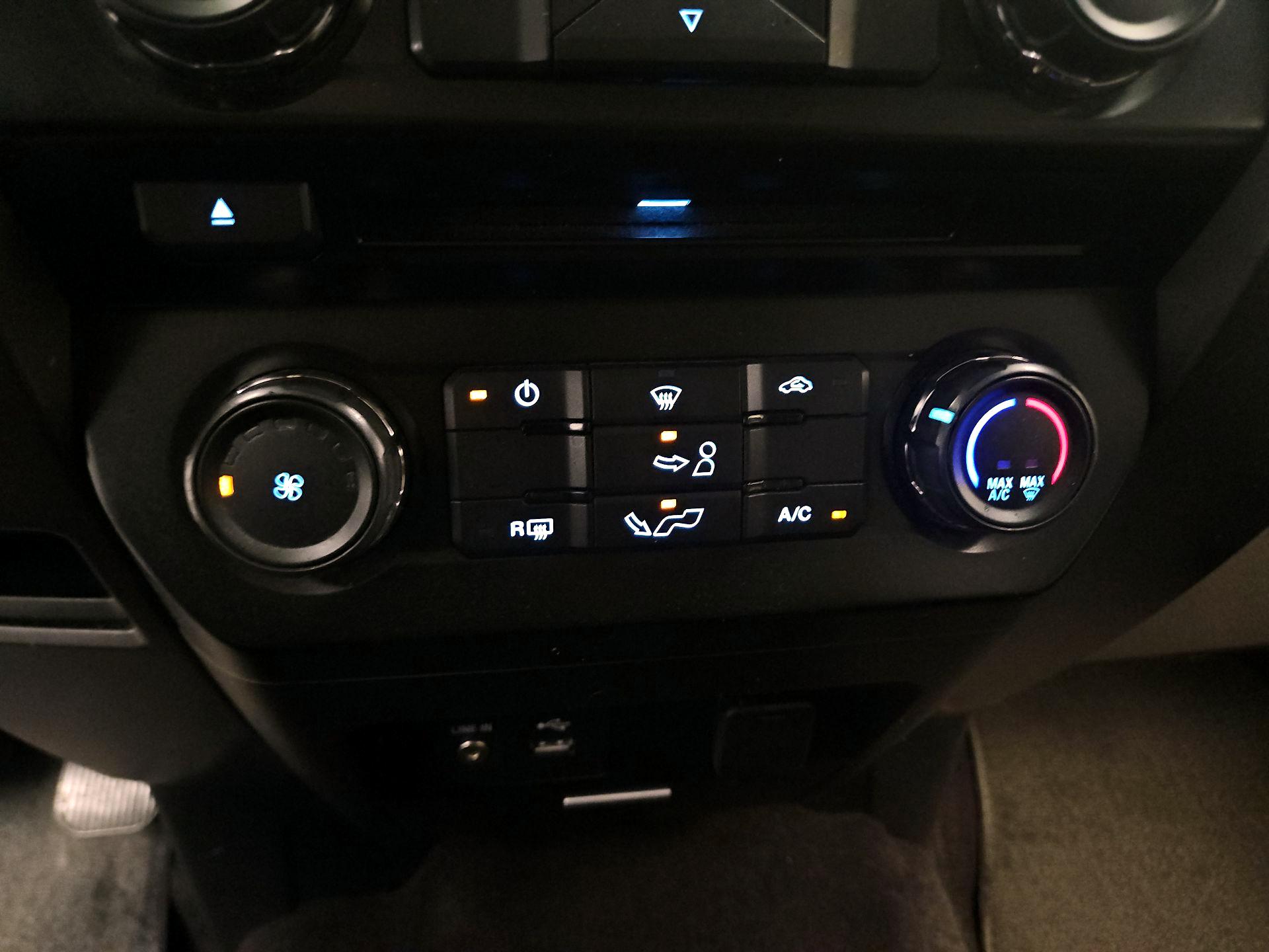 Thumbnail: 2015 Ford F-150 - 16