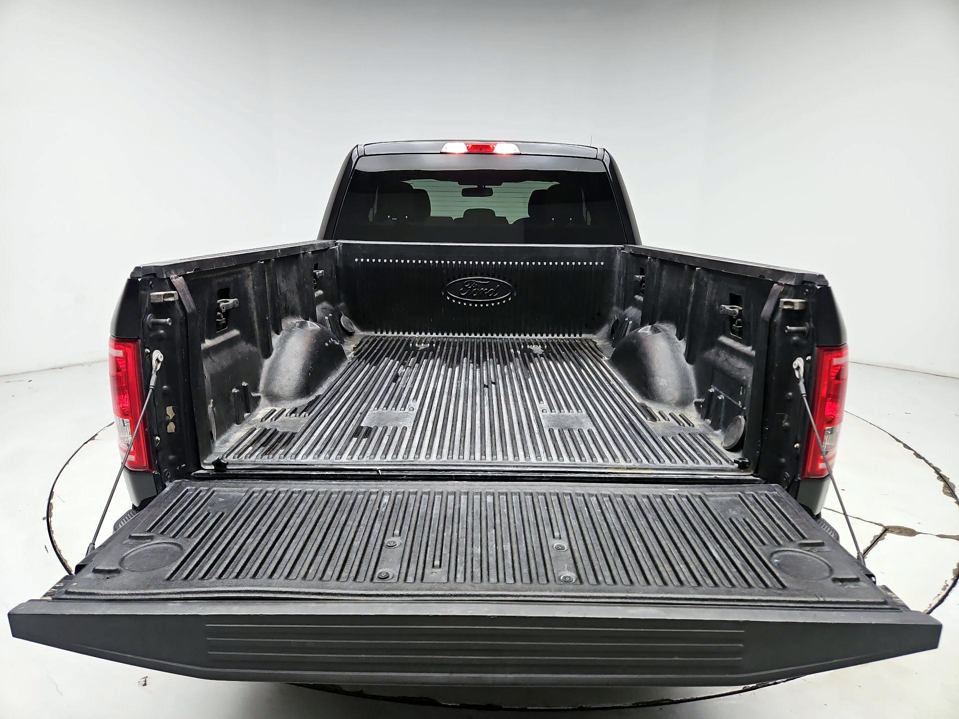 Thumbnail: 2015 Ford F-150 - 20