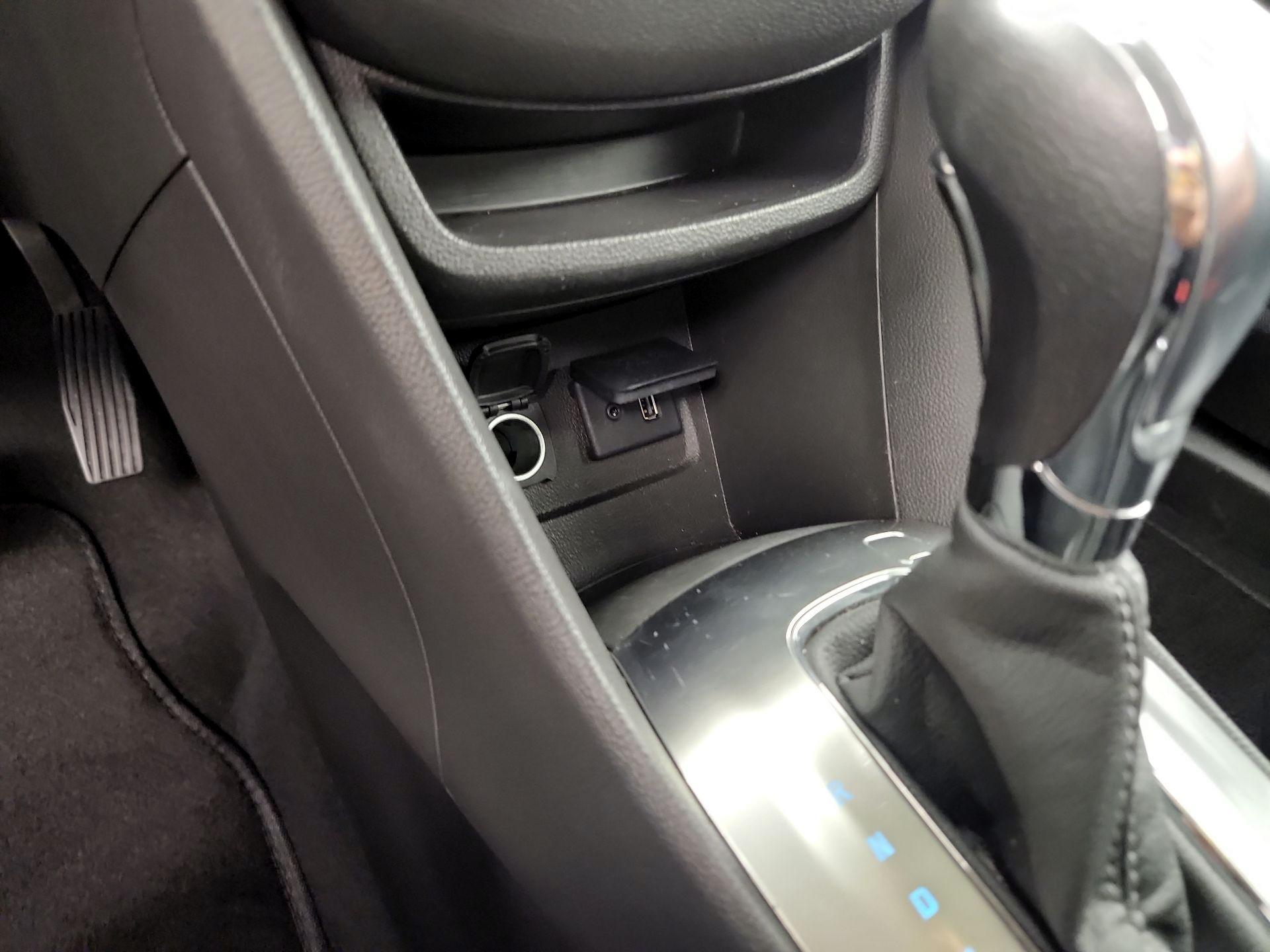 Thumbnail: 2016 Buick Encore - 18