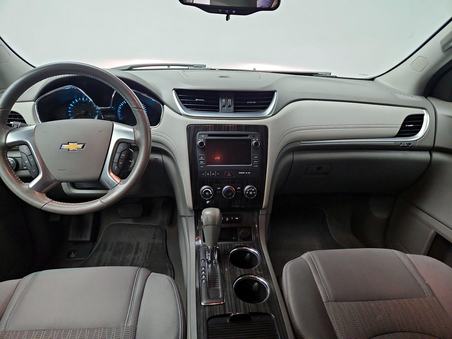 Thumbnail: 2014 Chevrolet Traverse - 9