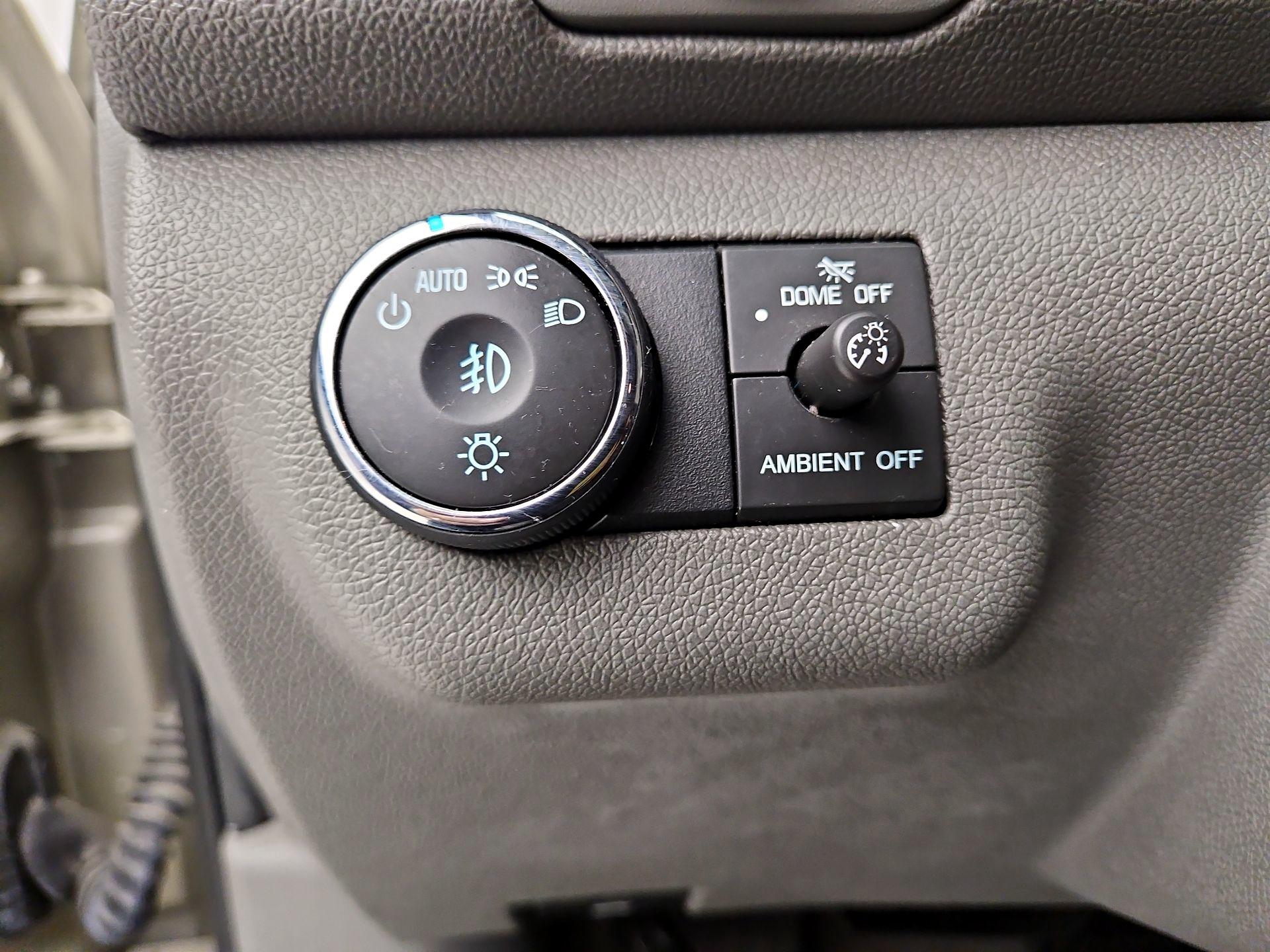 Thumbnail: 2014 Chevrolet Traverse - 13