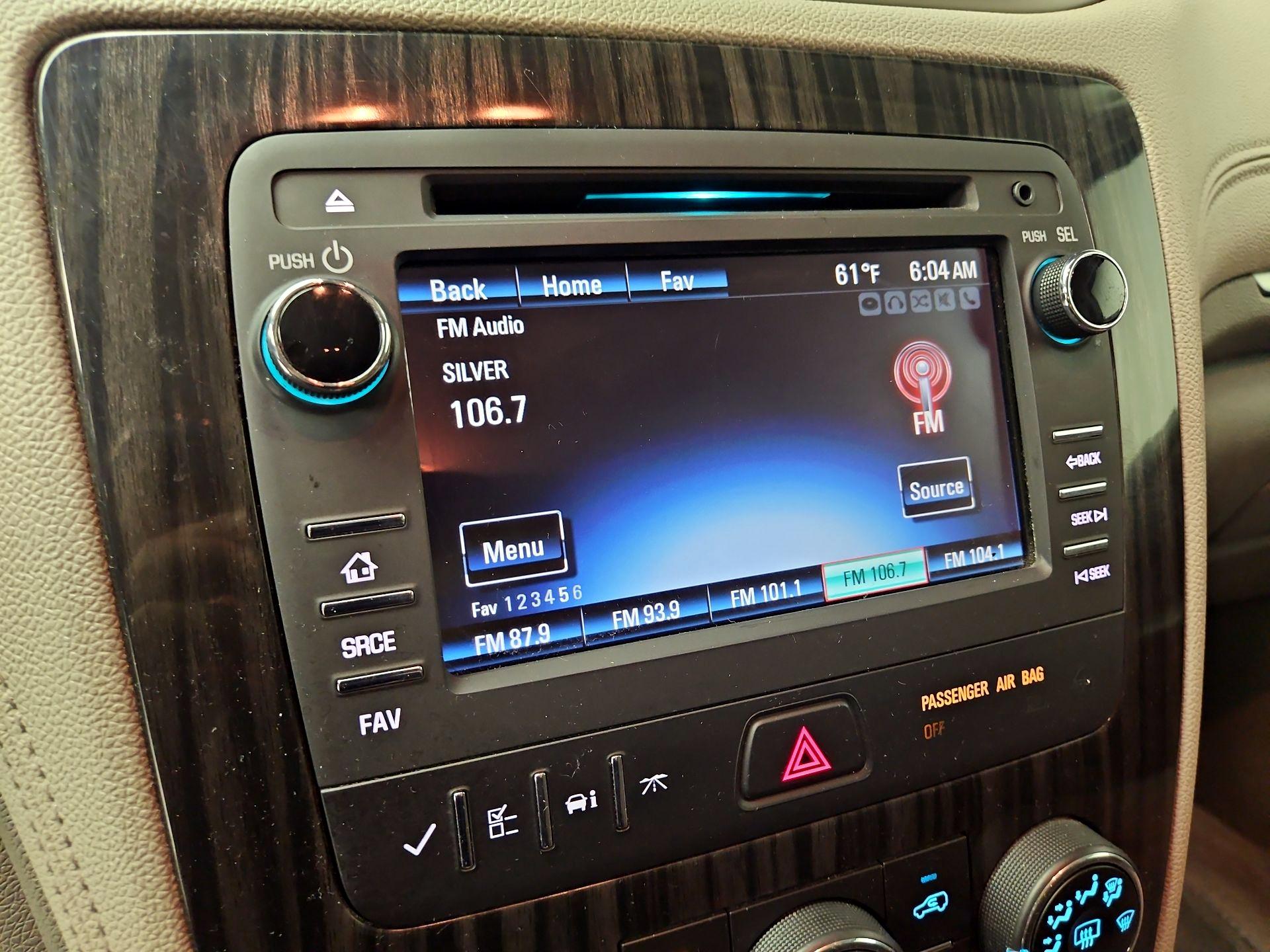 Thumbnail: 2014 Chevrolet Traverse - 15