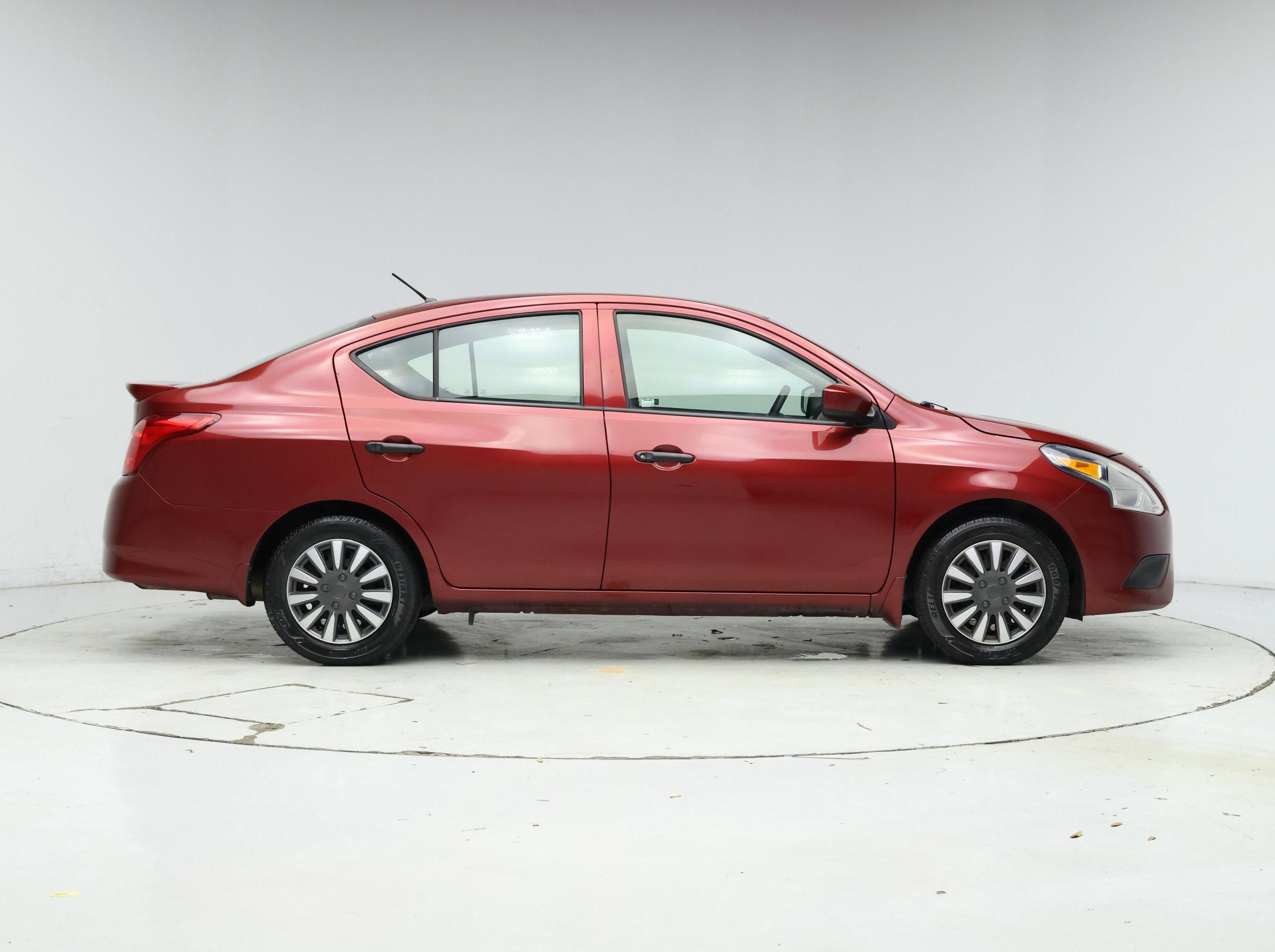 Thumbnail: 2017 Nissan Versa - 7
