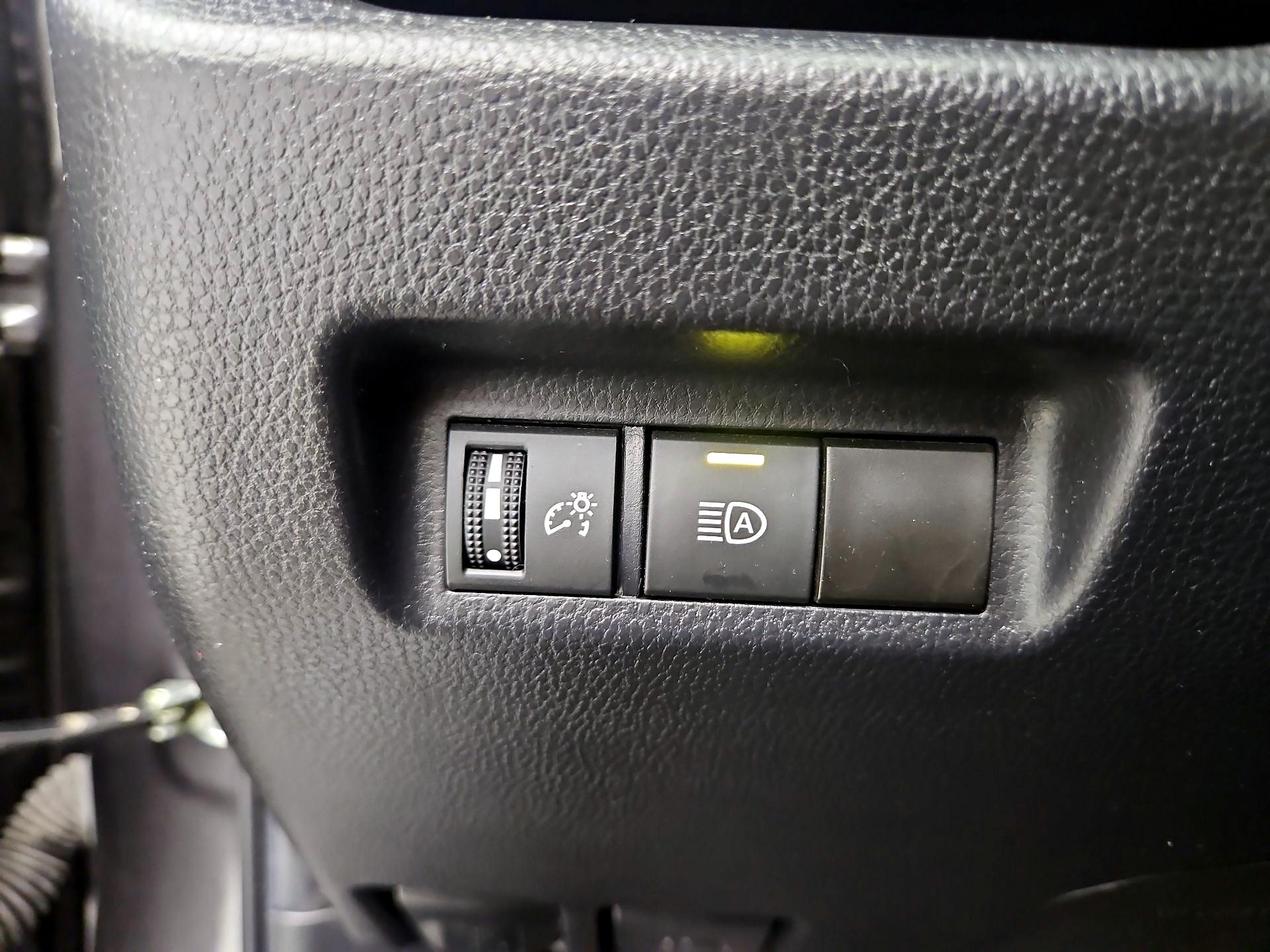 Thumbnail: 2023 Toyota RAV4 - 13