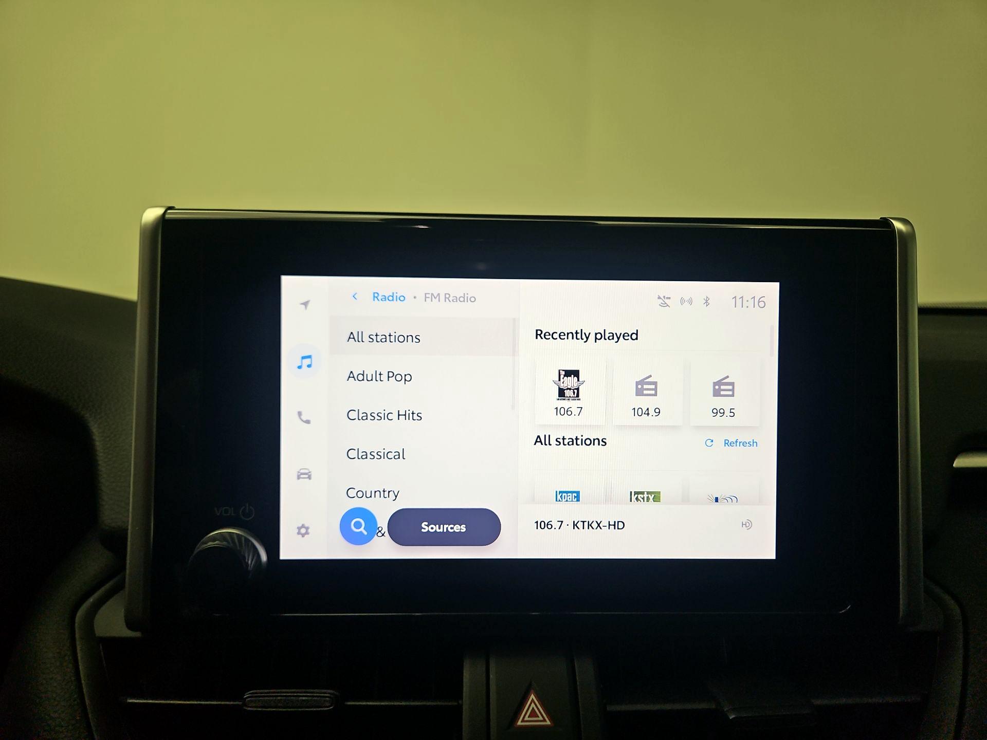 Thumbnail: 2023 Toyota RAV4 - 15