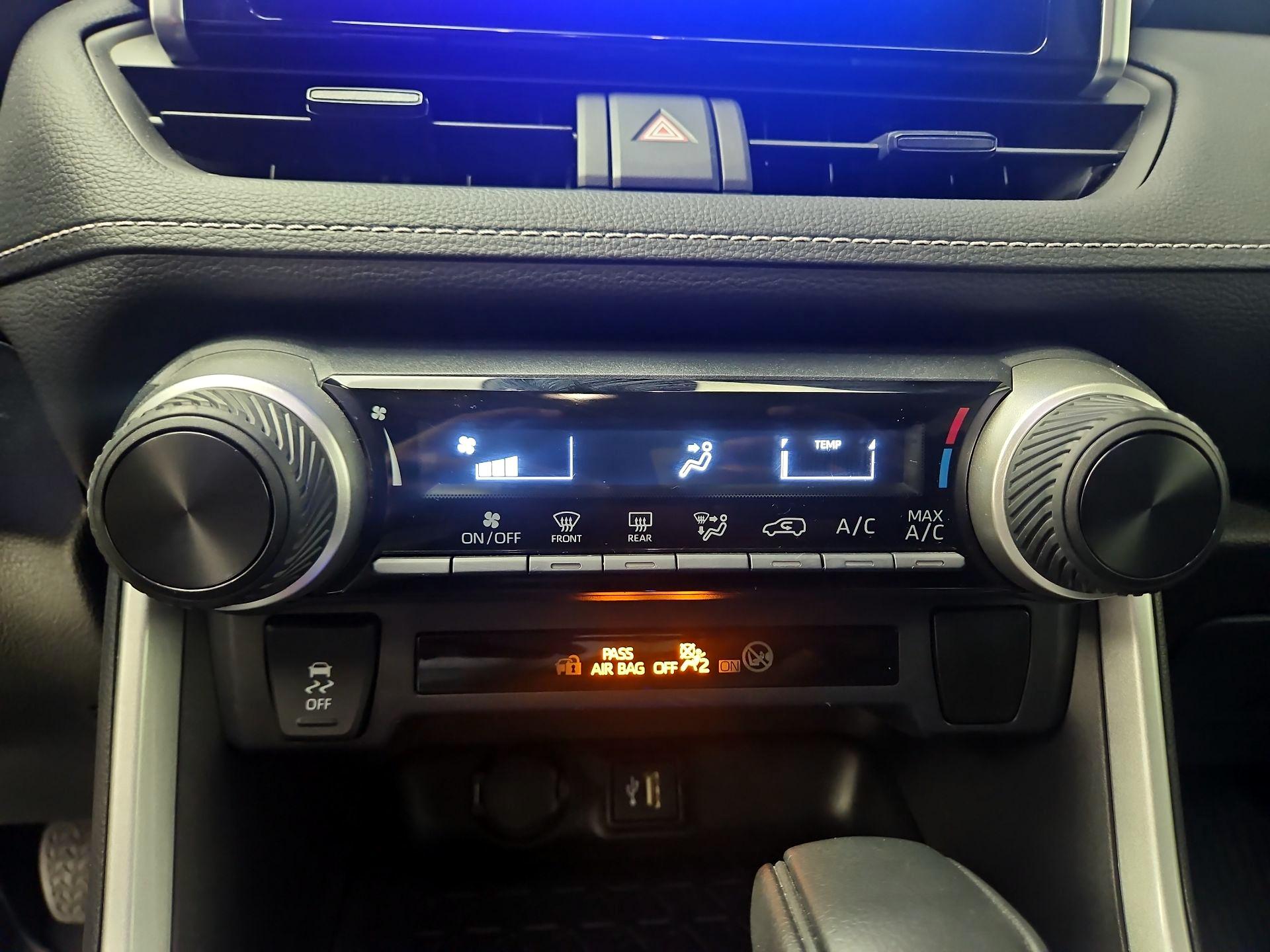 Thumbnail: 2023 Toyota RAV4 - 16