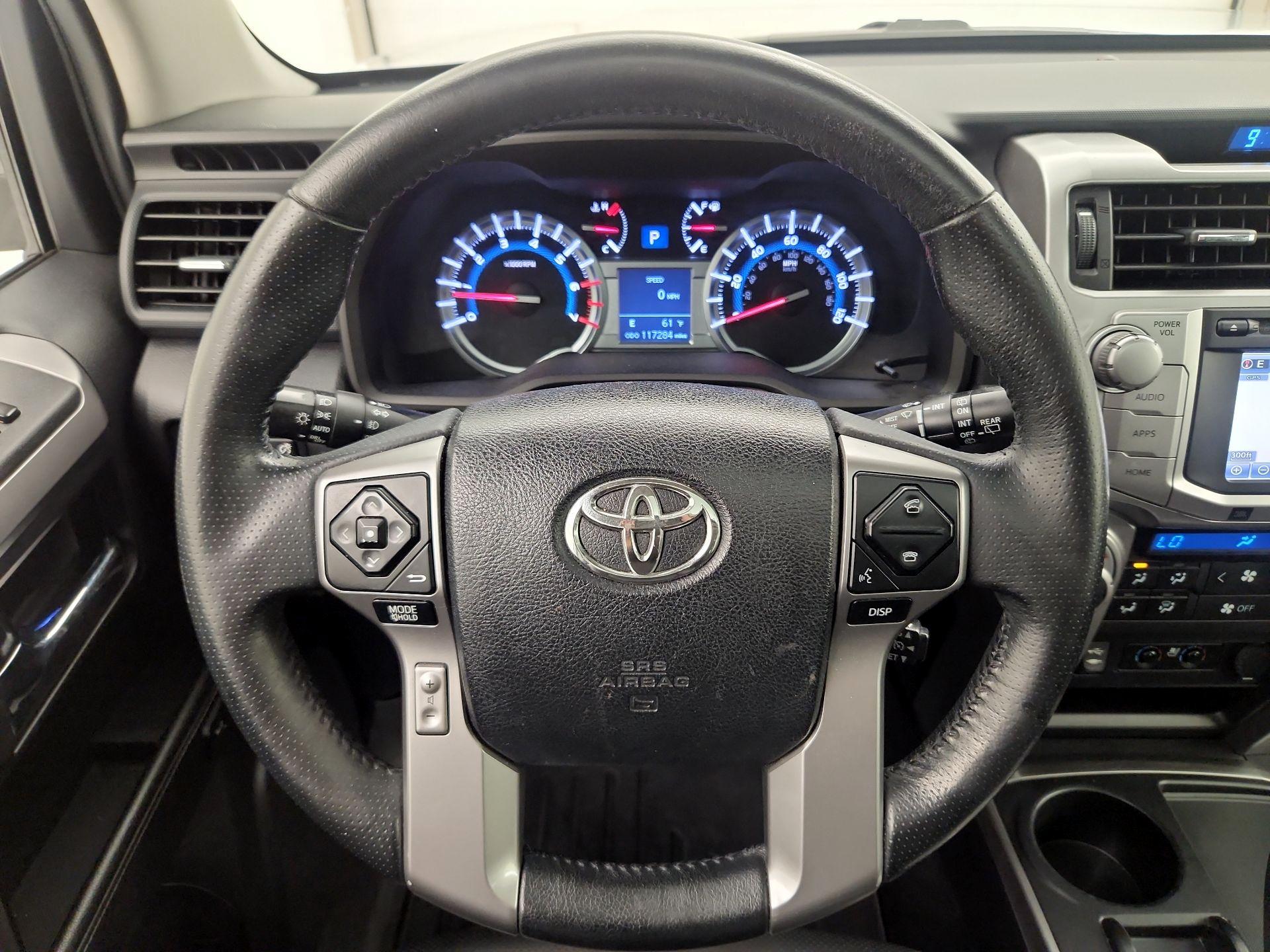 Thumbnail: 2014 Toyota 4Runner - 10