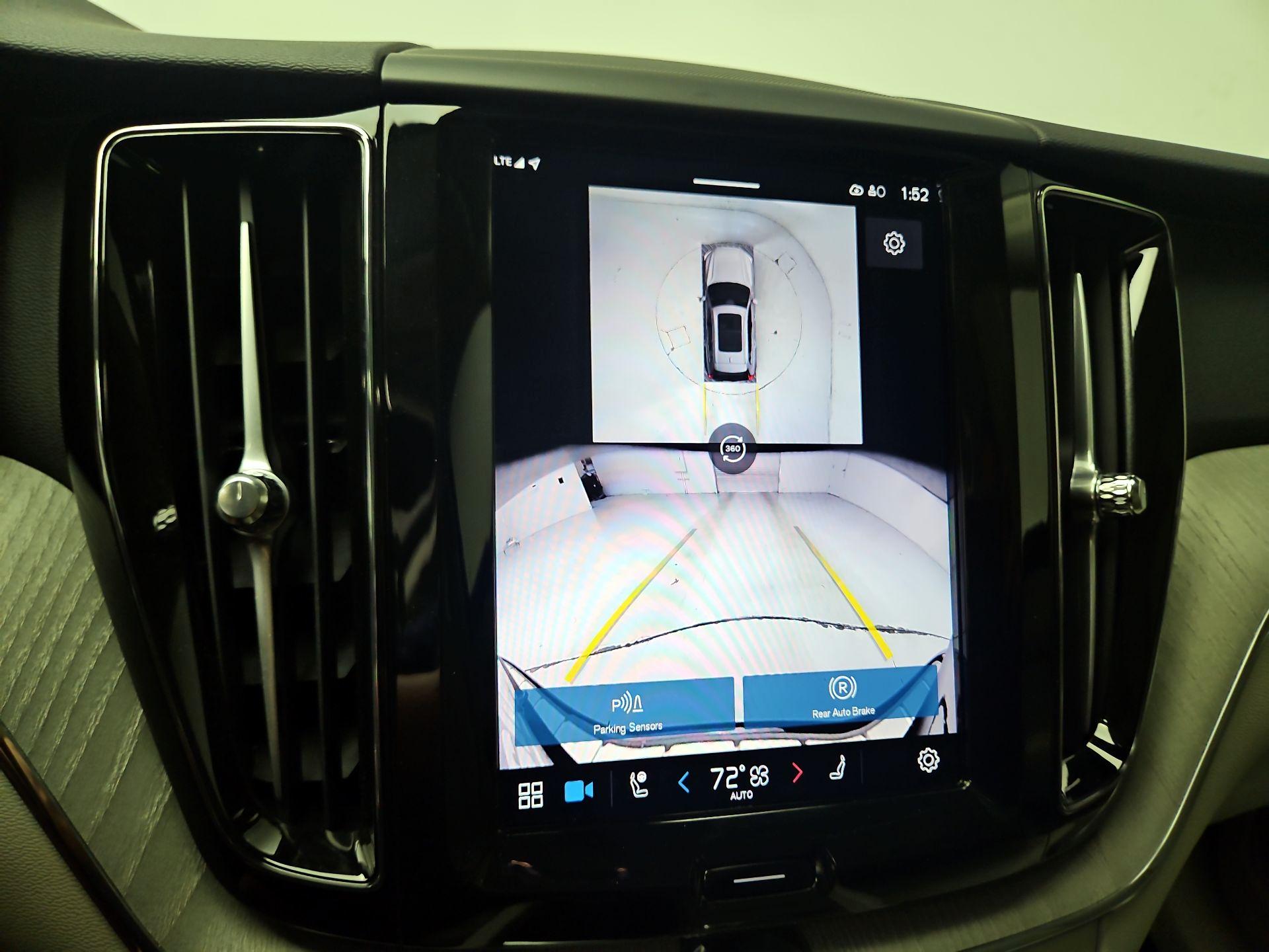 Thumbnail: 2024 Volvo XC60 - 15