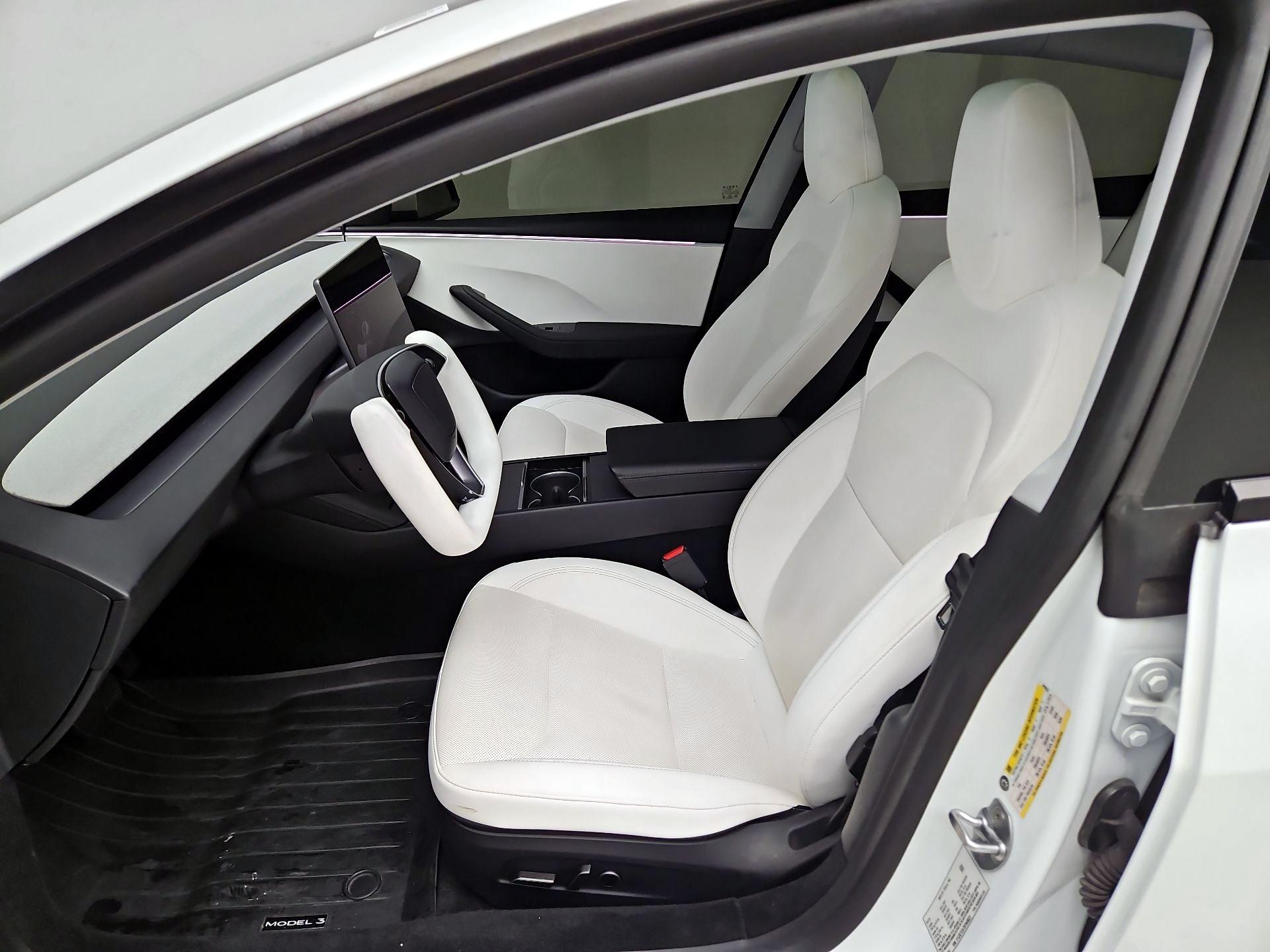 Thumbnail: 2025 Tesla Model 3 - 11