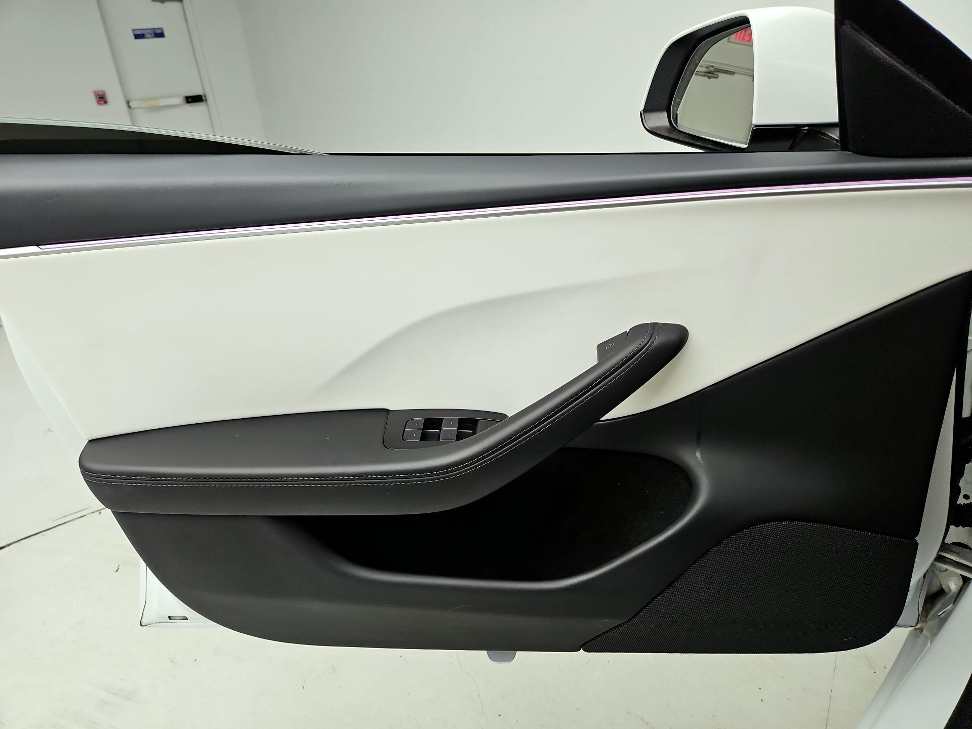 Thumbnail: 2025 Tesla Model 3 - 12