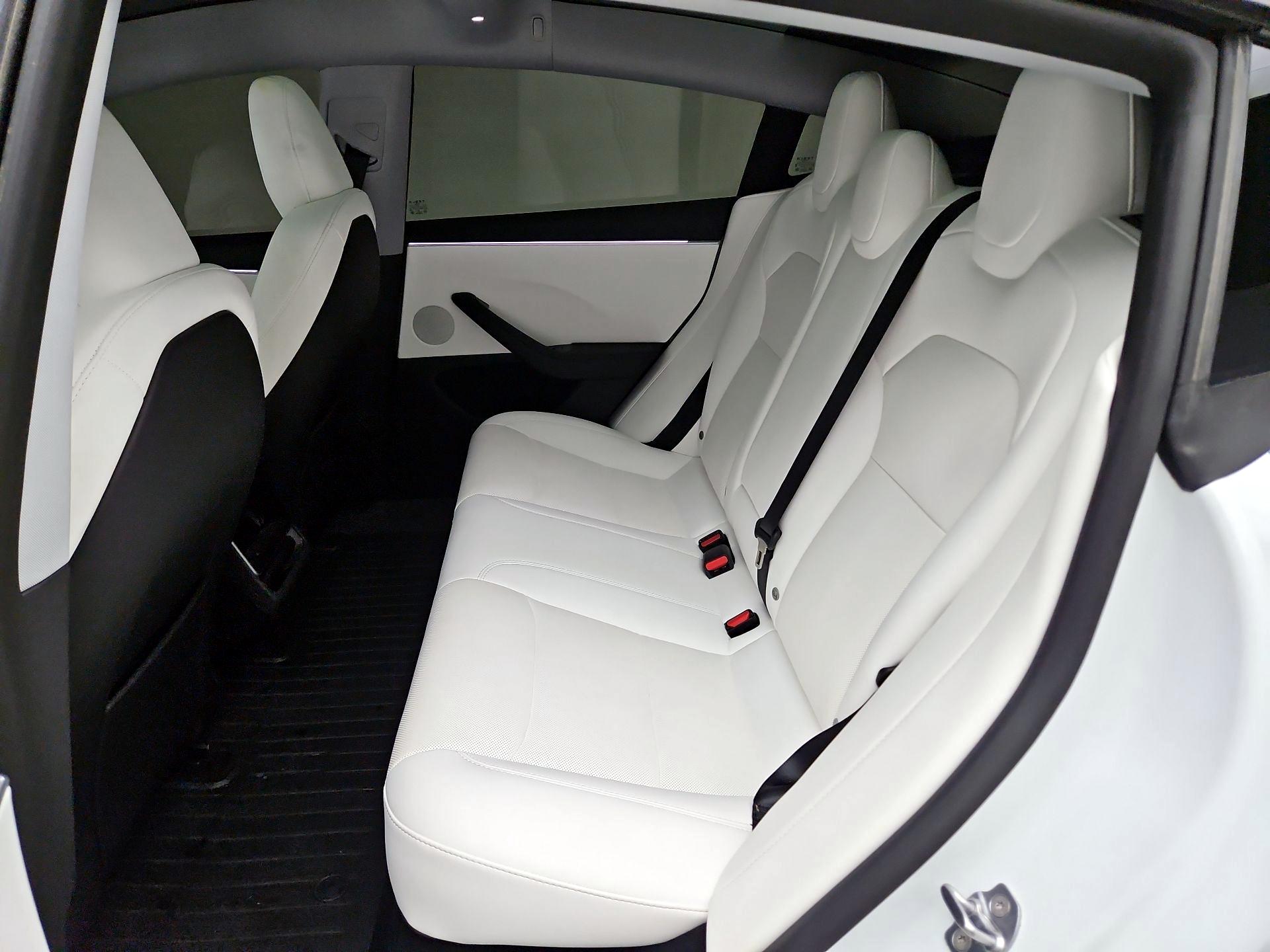 Thumbnail: 2025 Tesla Model 3 - 19