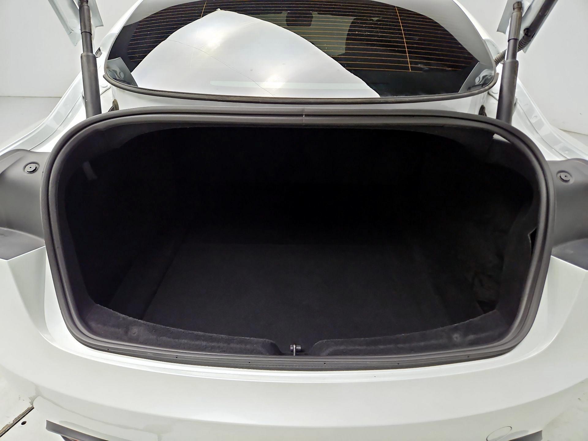 Thumbnail: 2025 Tesla Model 3 - 20