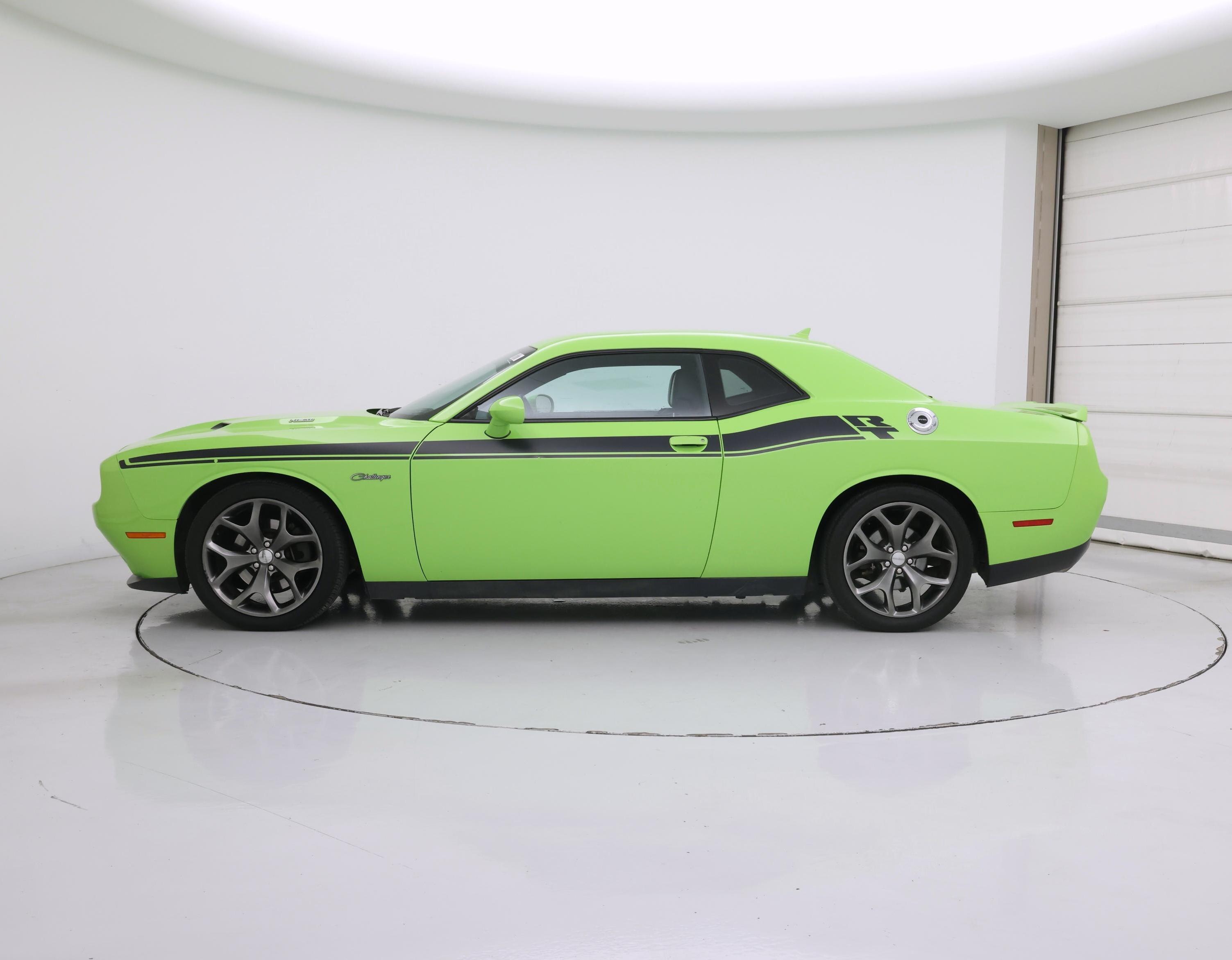 Thumbnail: 2015 Dodge Challenger - 3