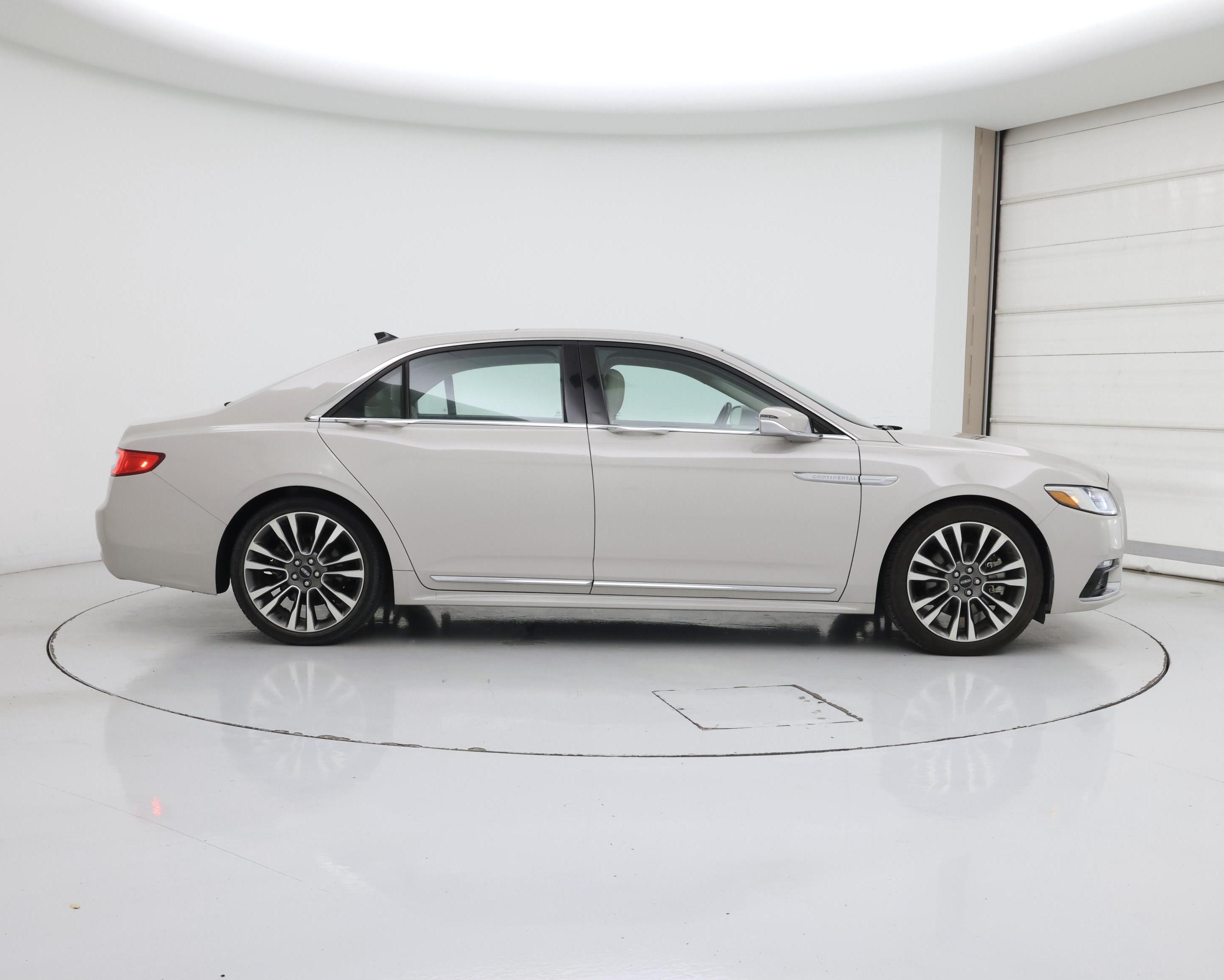 Thumbnail: 2019 Lincoln Continental - 7