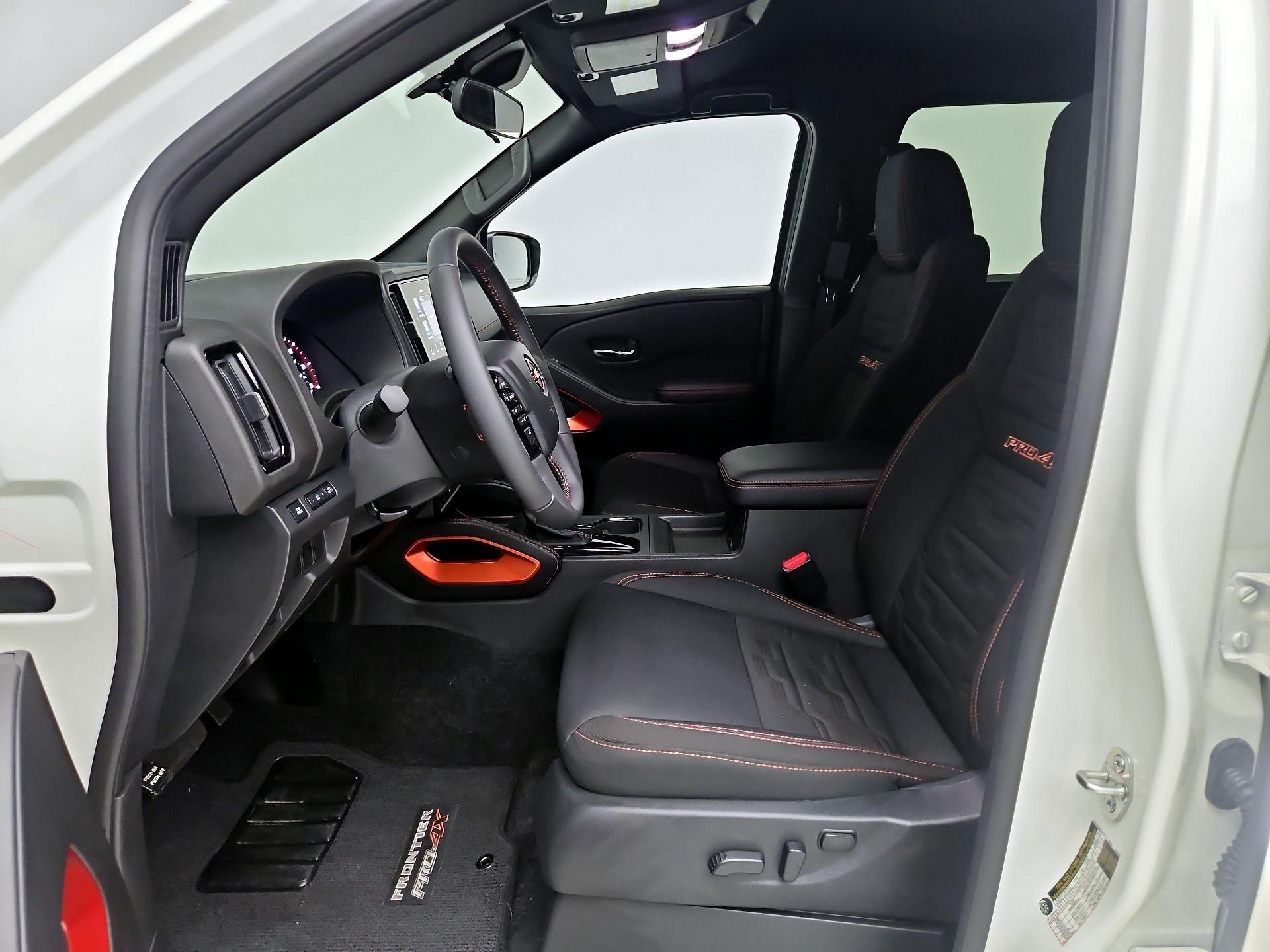 Thumbnail: 2025 Nissan Frontier - 11