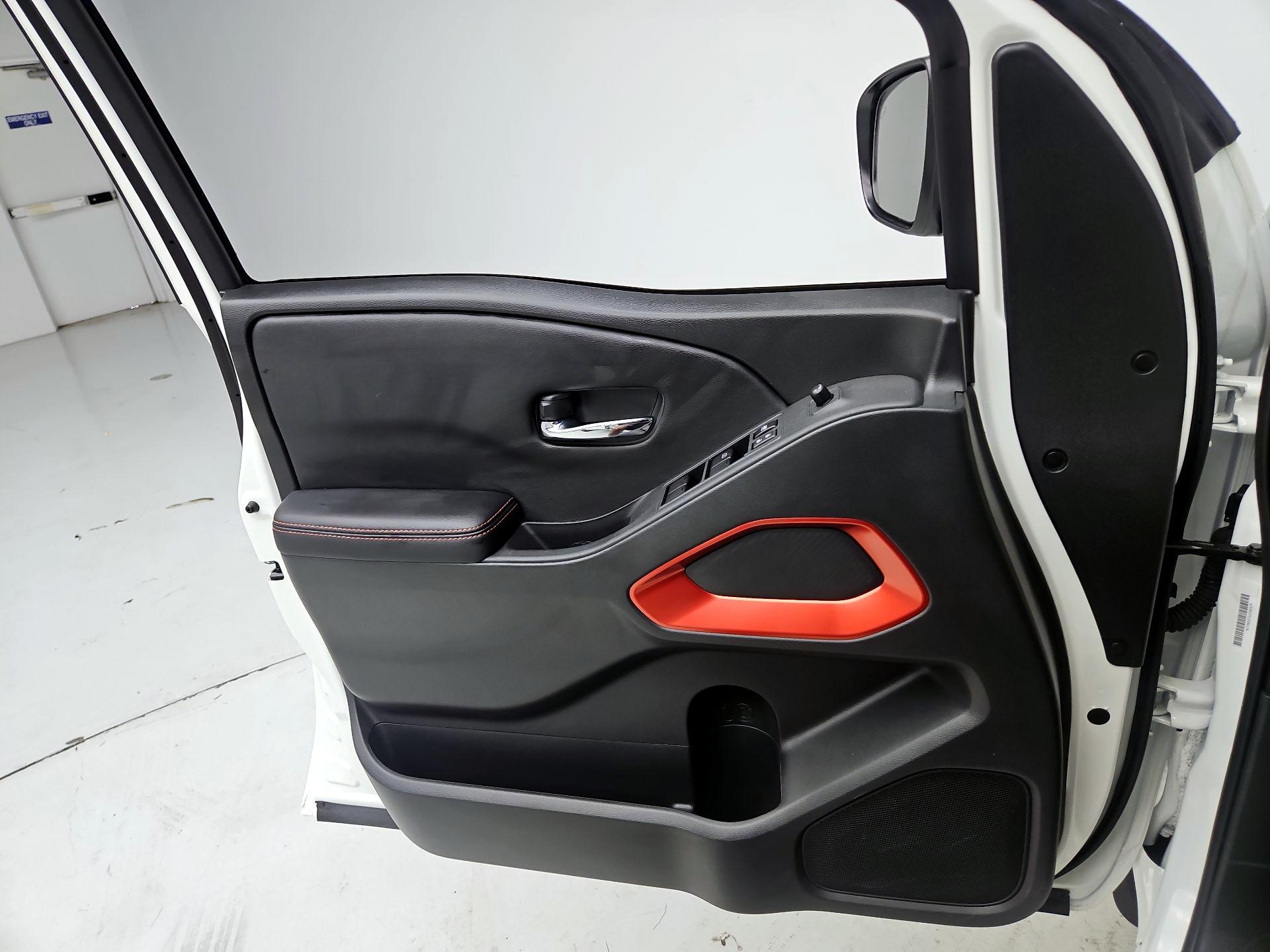 Thumbnail: 2025 Nissan Frontier - 12