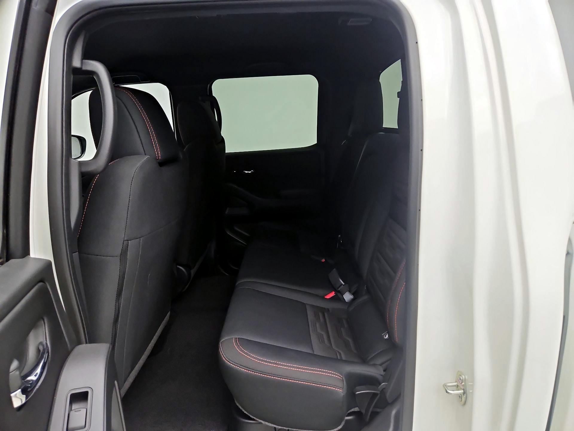 Thumbnail: 2025 Nissan Frontier - 19