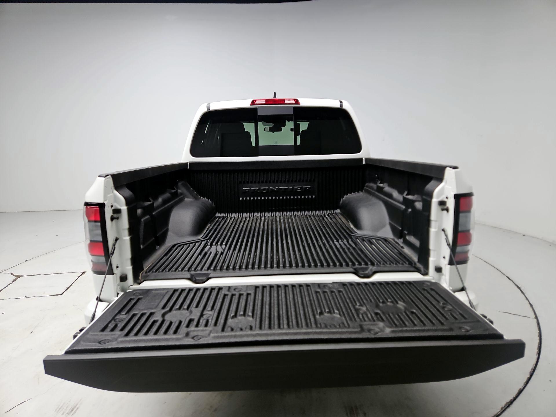 Thumbnail: 2025 Nissan Frontier - 20