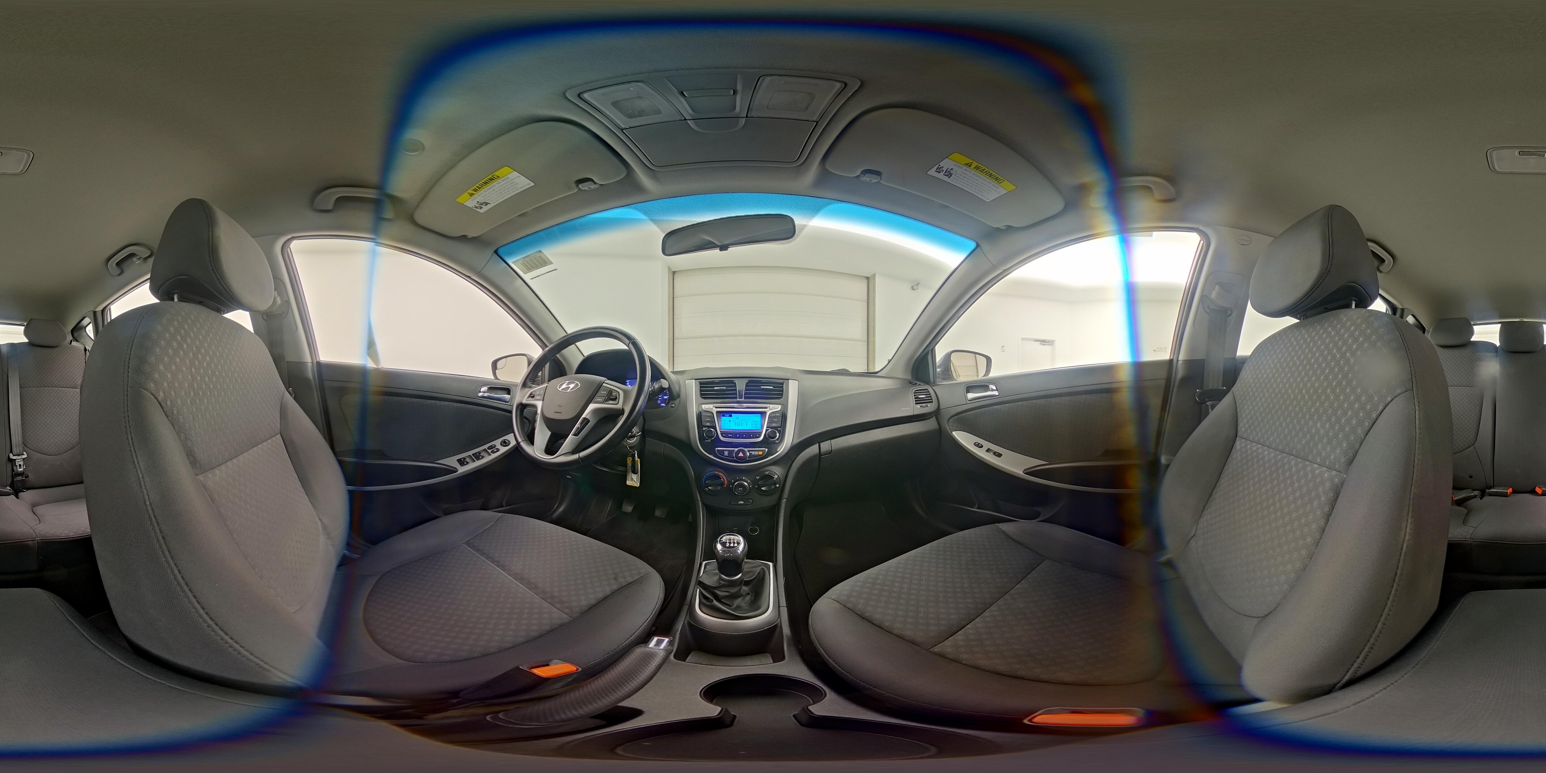 2014 Hyundai Accent SE - Photo 23