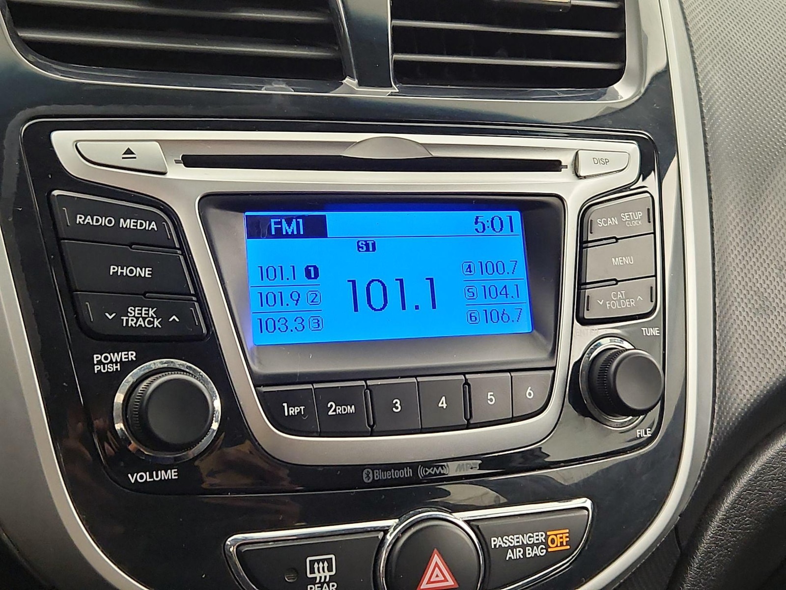 2014 Hyundai Accent SE - Photo 15