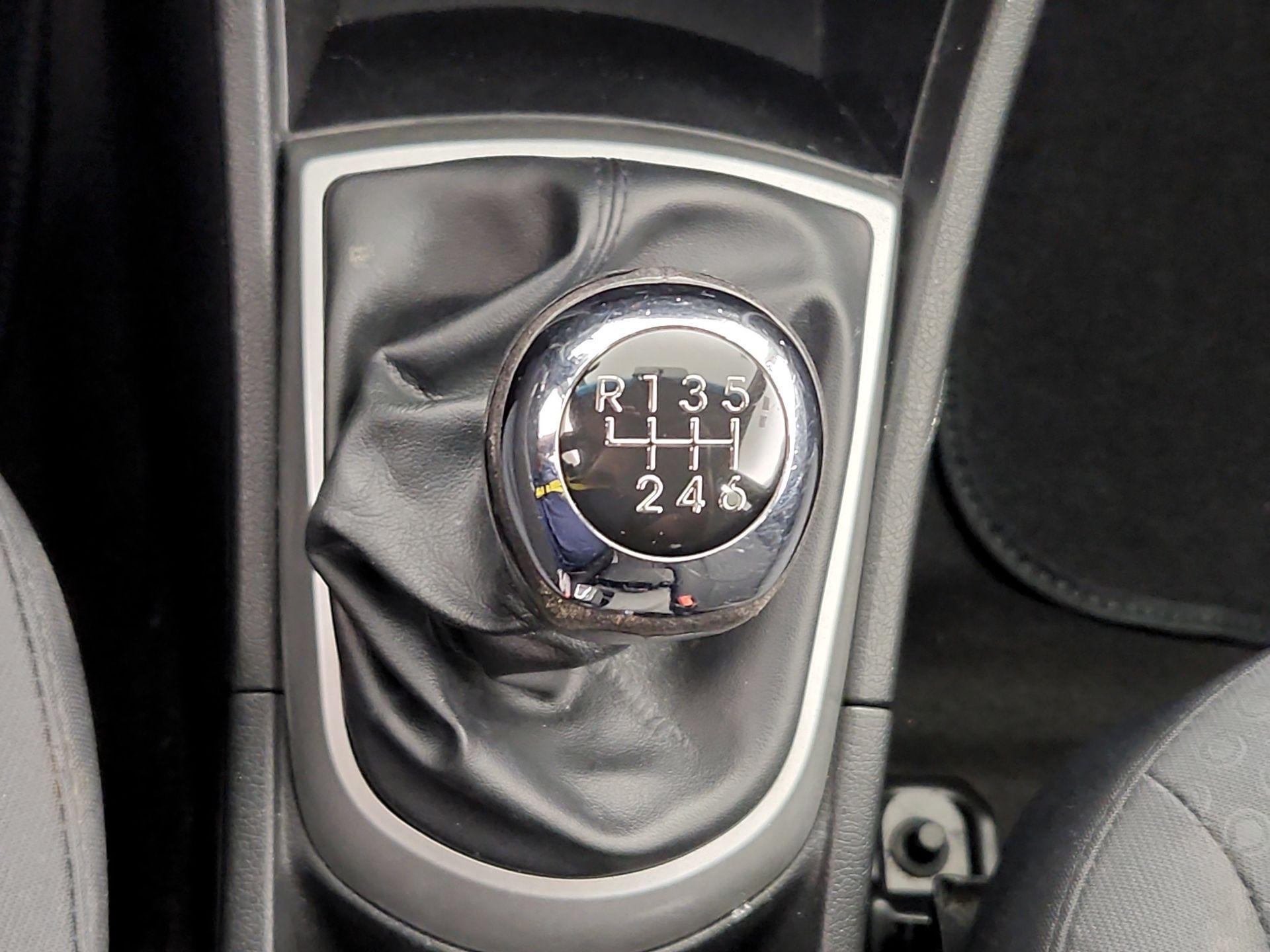 Thumbnail: 2014 Hyundai Accent - 16