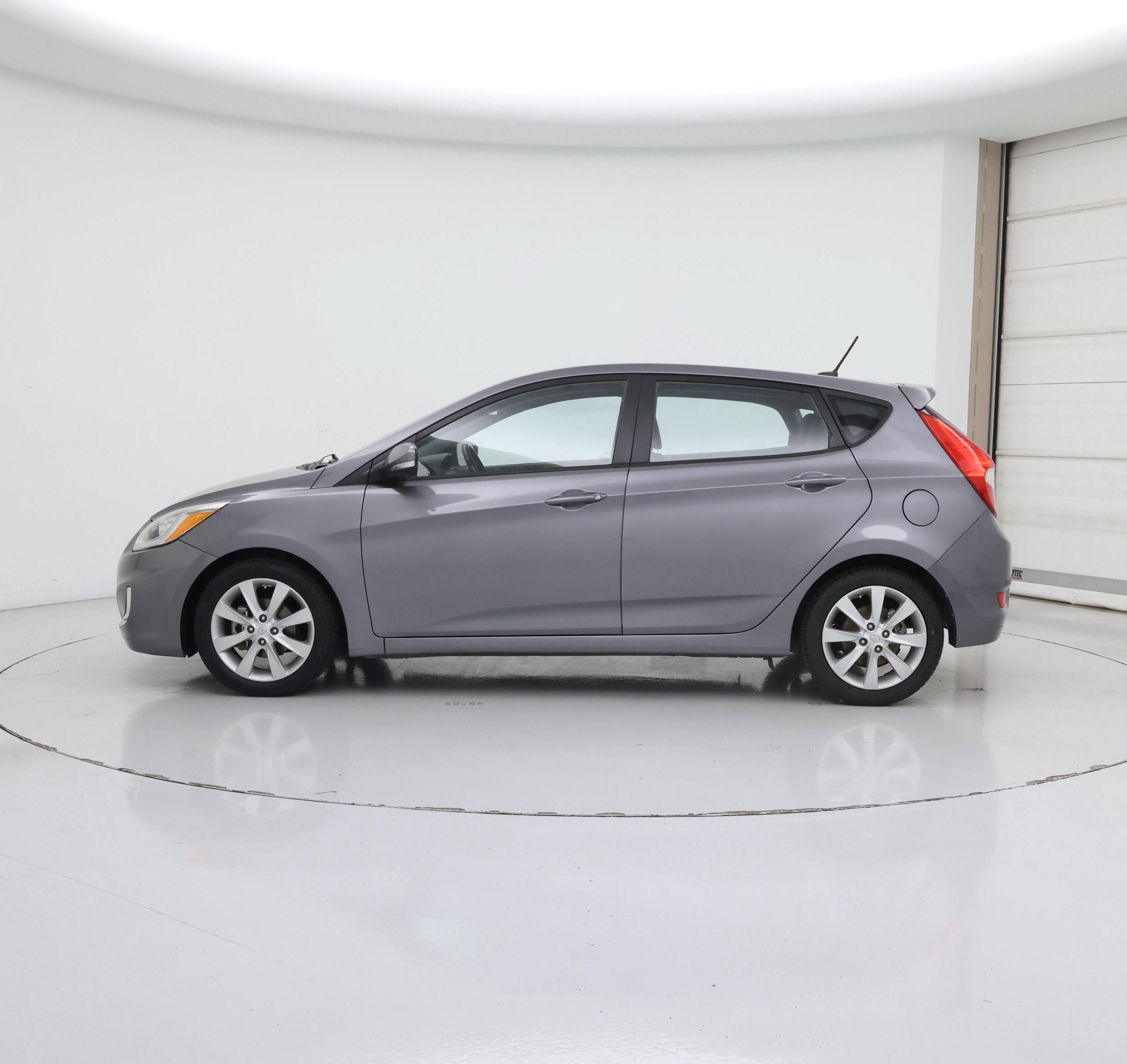 Thumbnail: 2014 Hyundai Accent - 3