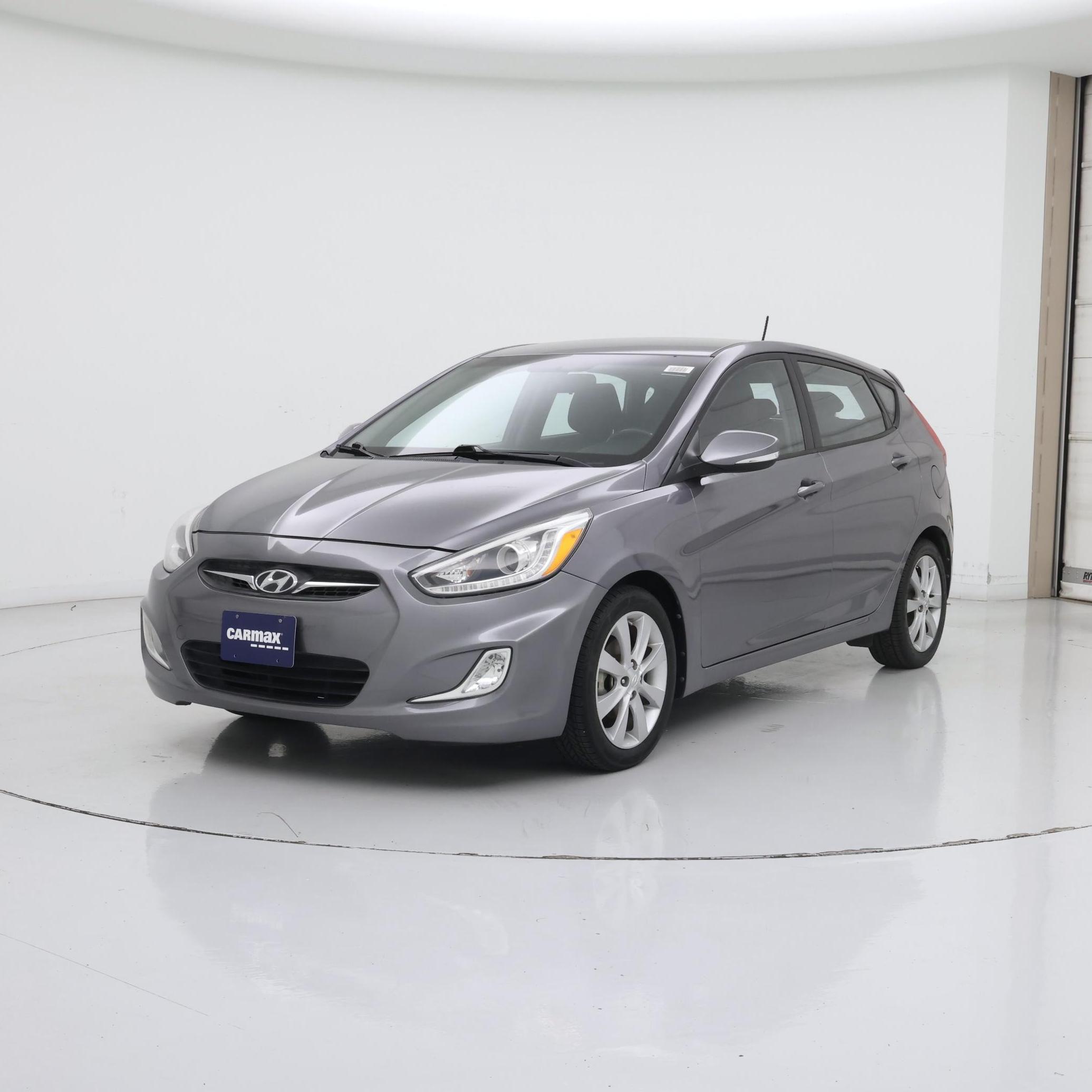 Thumbnail: 2014 Hyundai Accent - 4