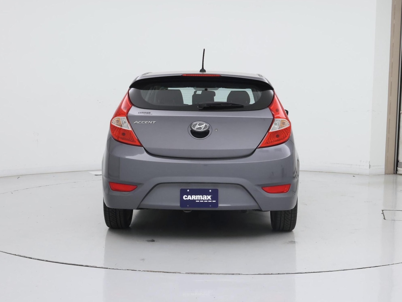 2014 Hyundai Accent SE - Photo 7