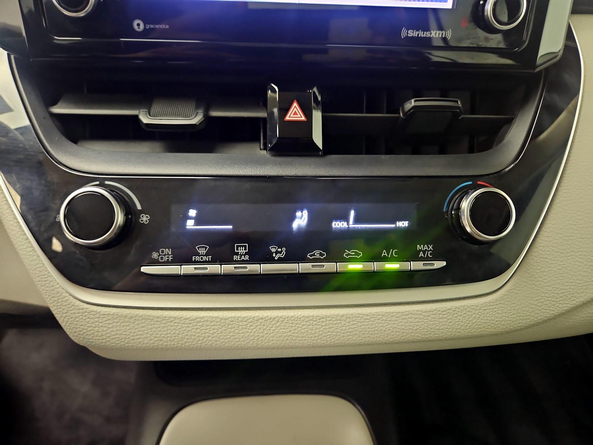 Thumbnail: 2021 Toyota Corolla - 16