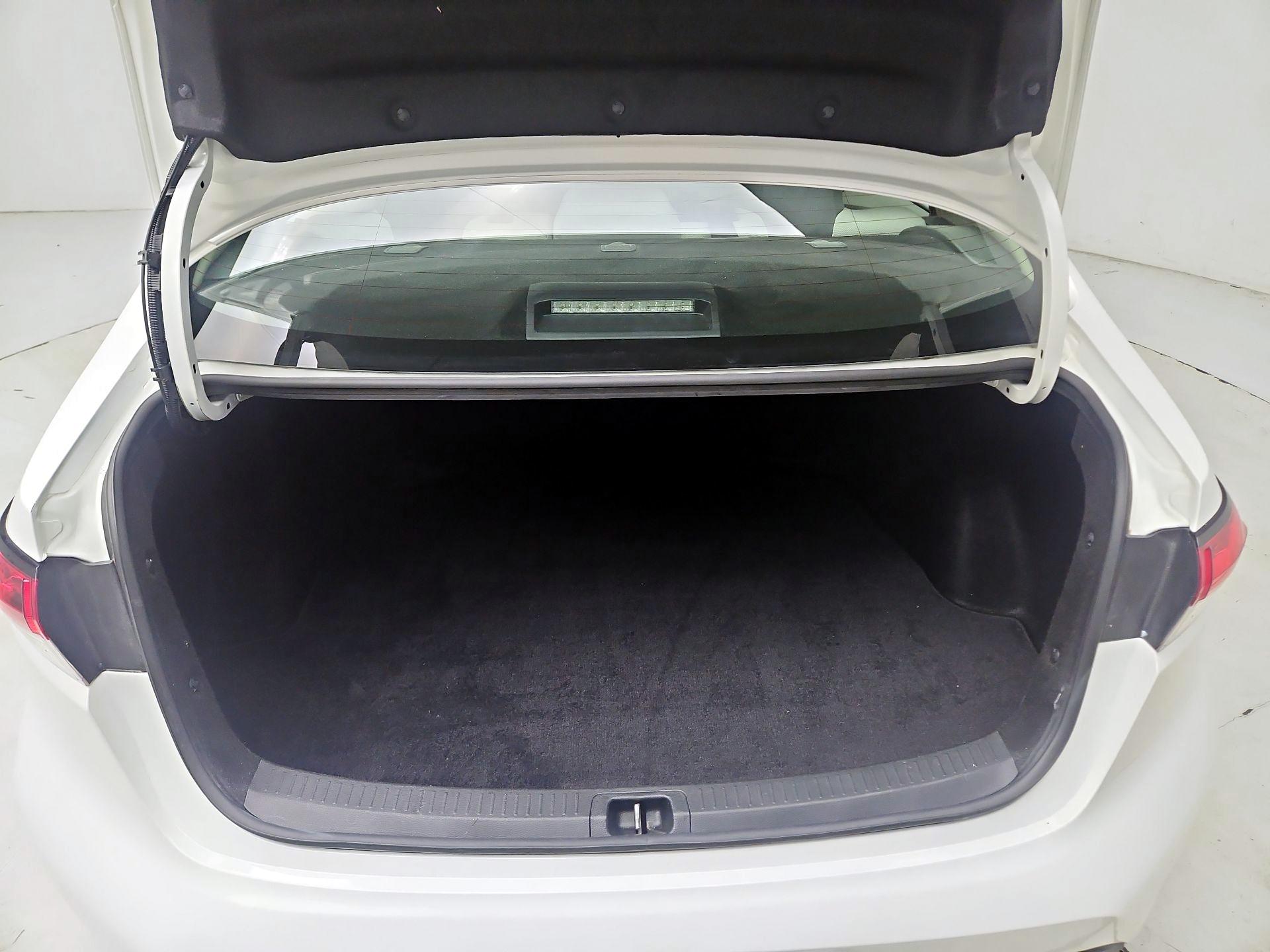 Thumbnail: 2021 Toyota Corolla - 20