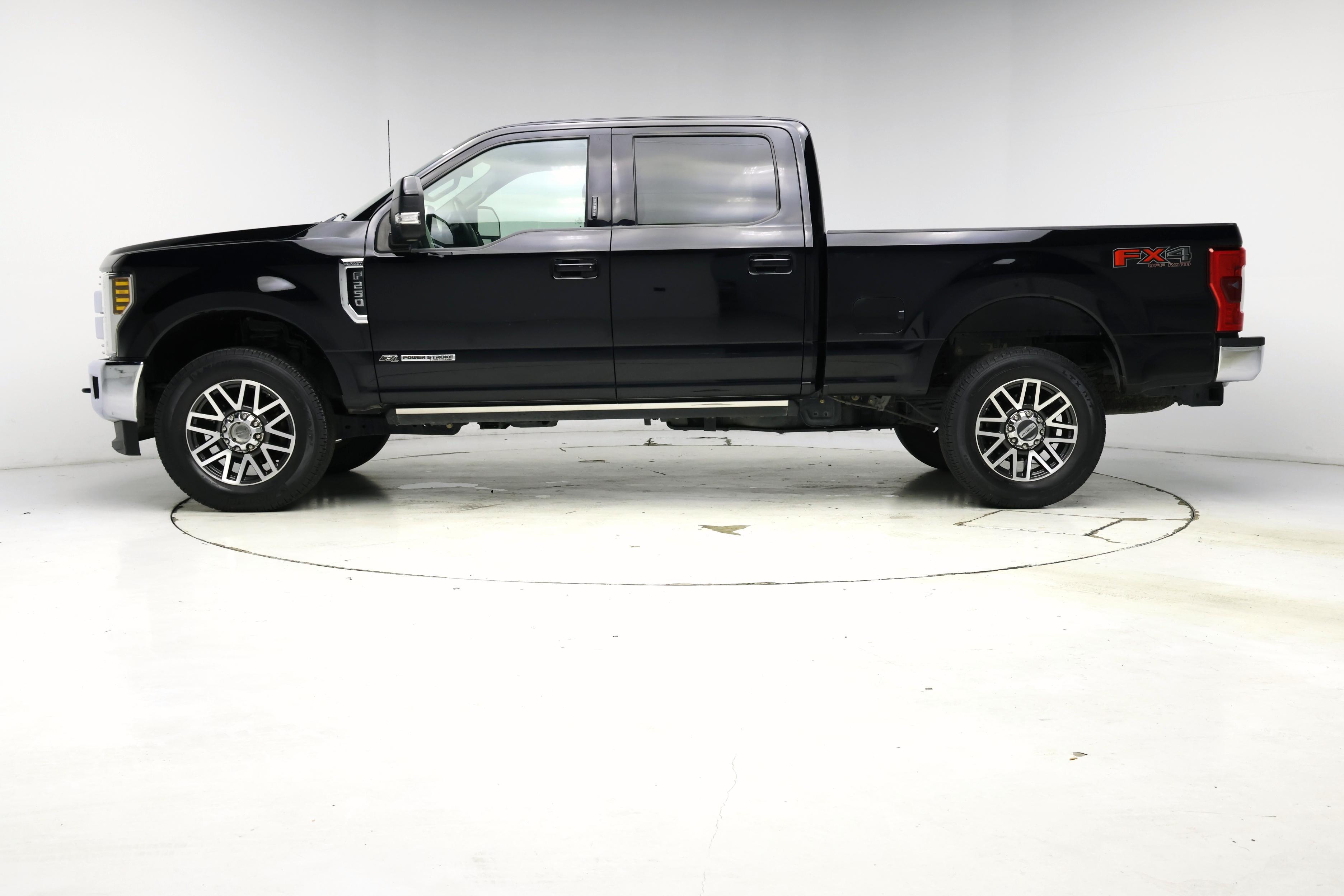 Thumbnail: 2018 Ford F-250 - 3