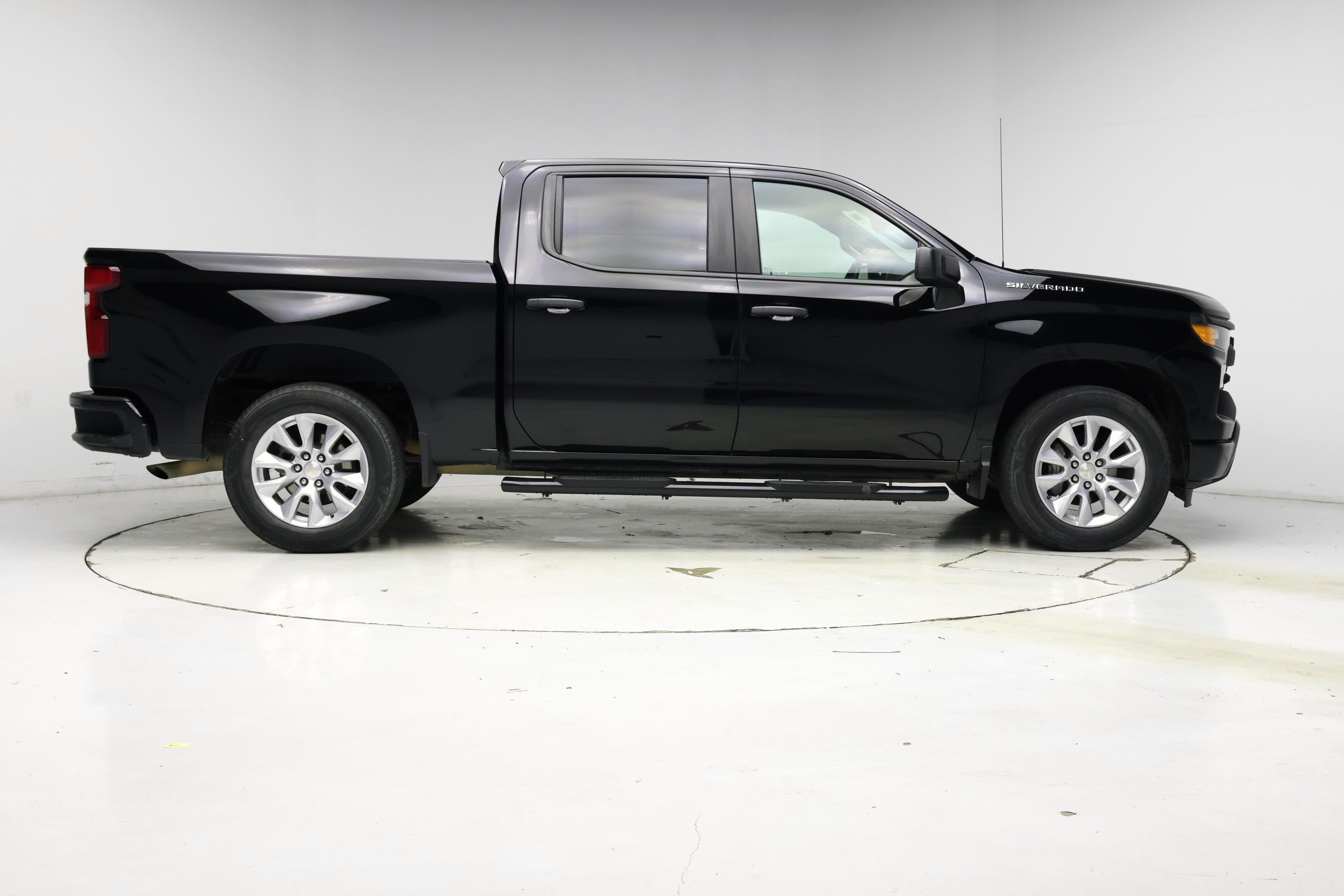 Thumbnail: 2023 Chevrolet Silverado 1500 - 7