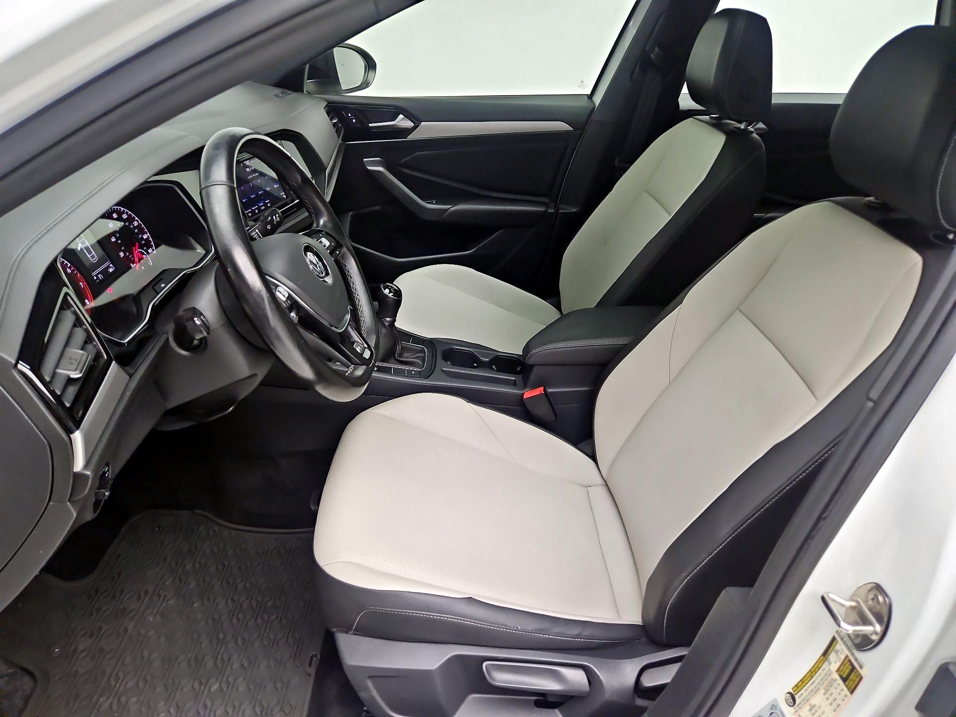 Thumbnail: 2021 Volkswagen Jetta - 11