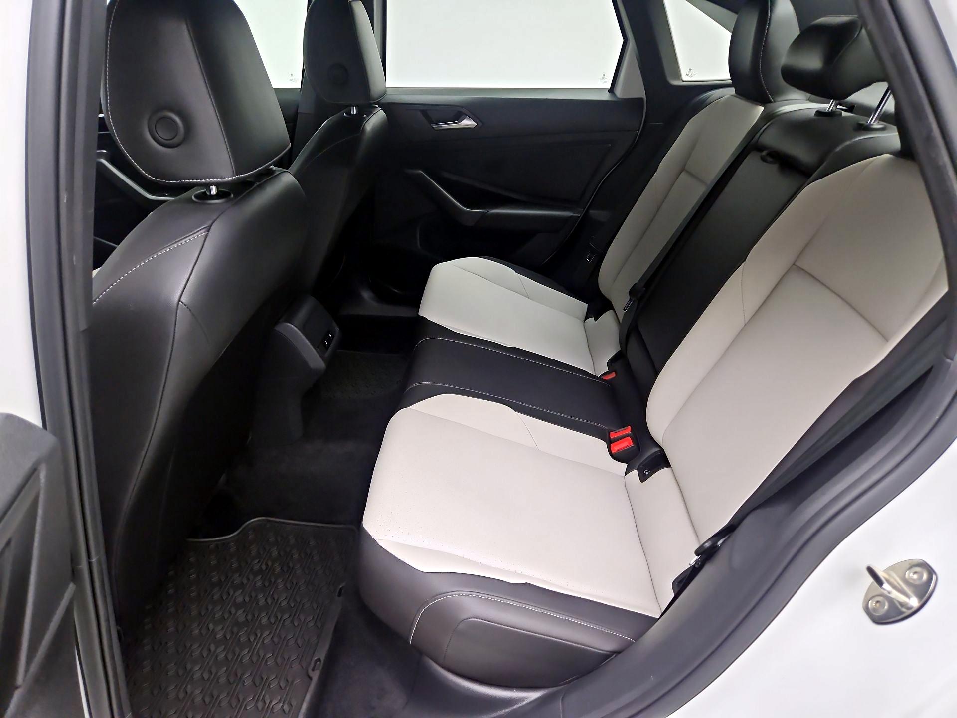 Thumbnail: 2021 Volkswagen Jetta - 20