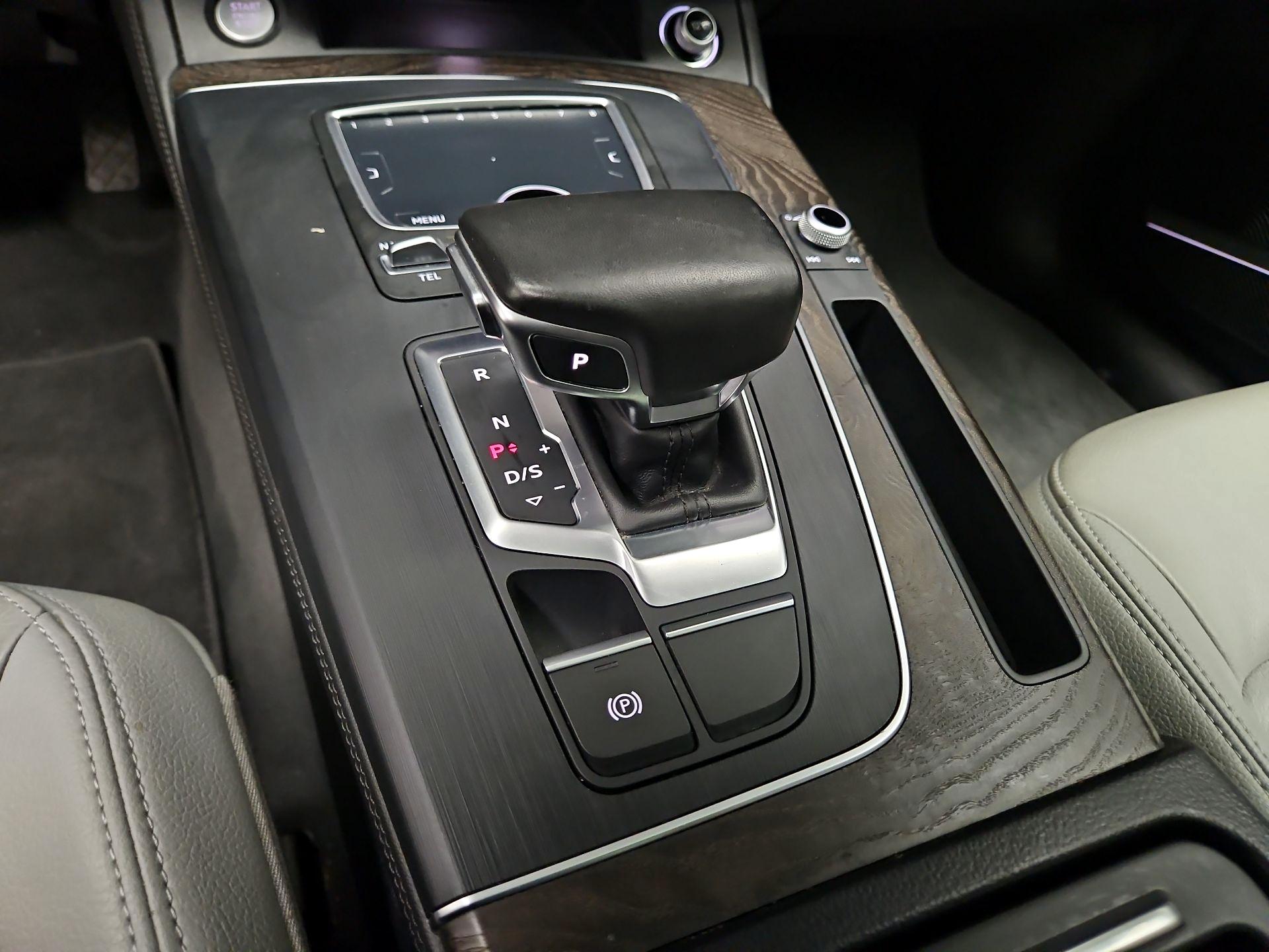 Thumbnail: 2018 Audi Q5 - 18