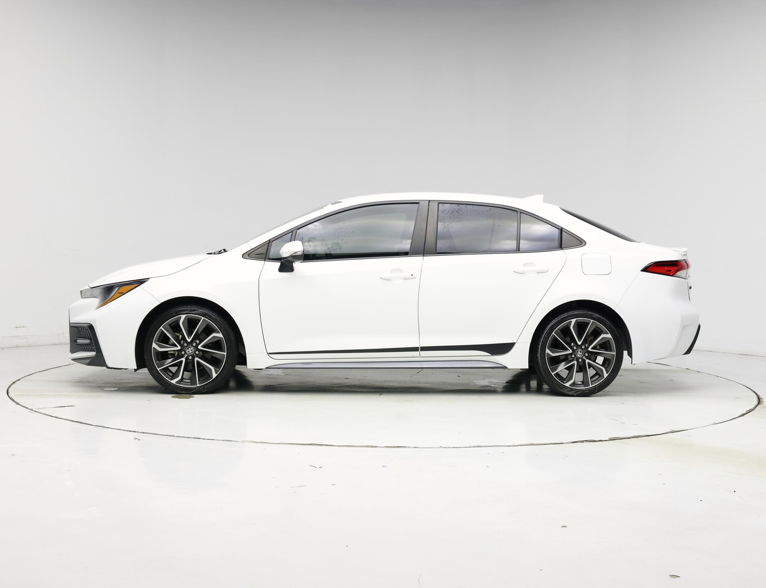 Thumbnail: 2022 Toyota Corolla - 3