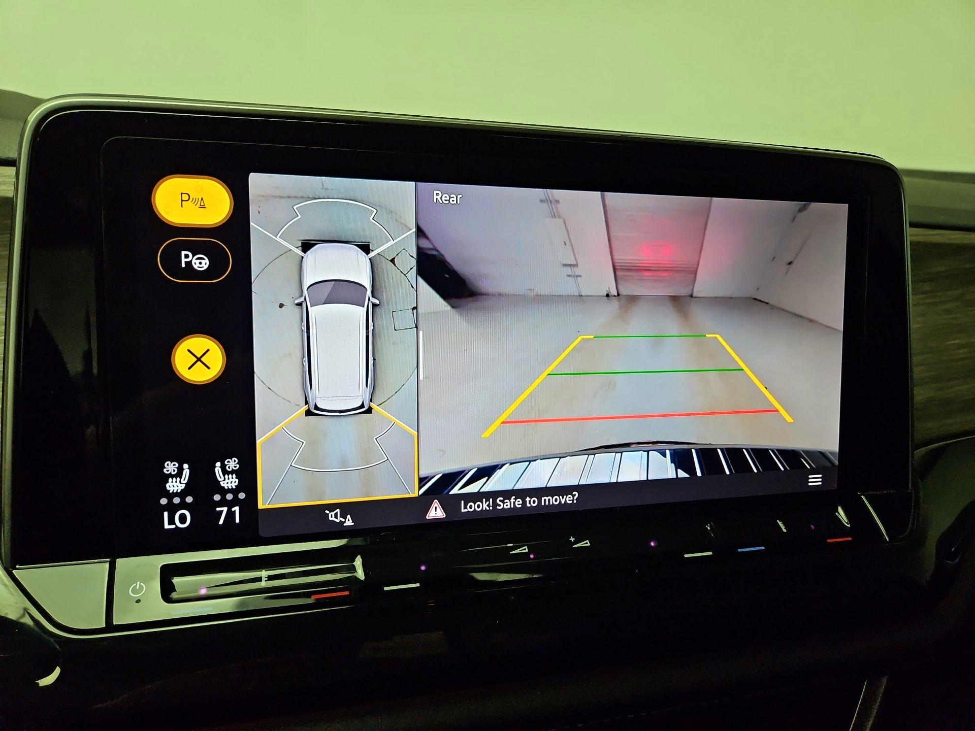 Thumbnail: 2024 Volkswagen Atlas - 14