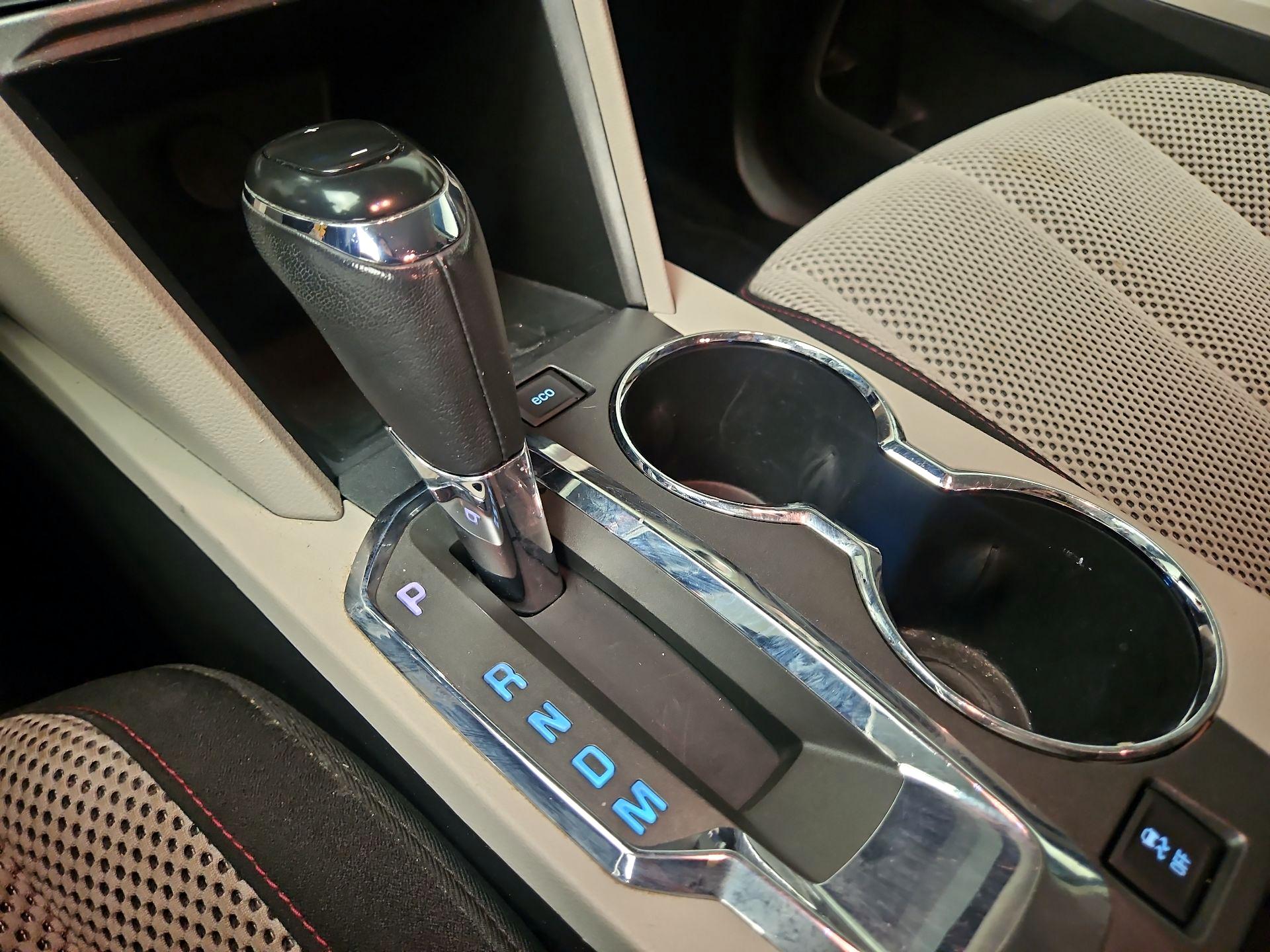 Thumbnail: 2016 Chevrolet Equinox - 16