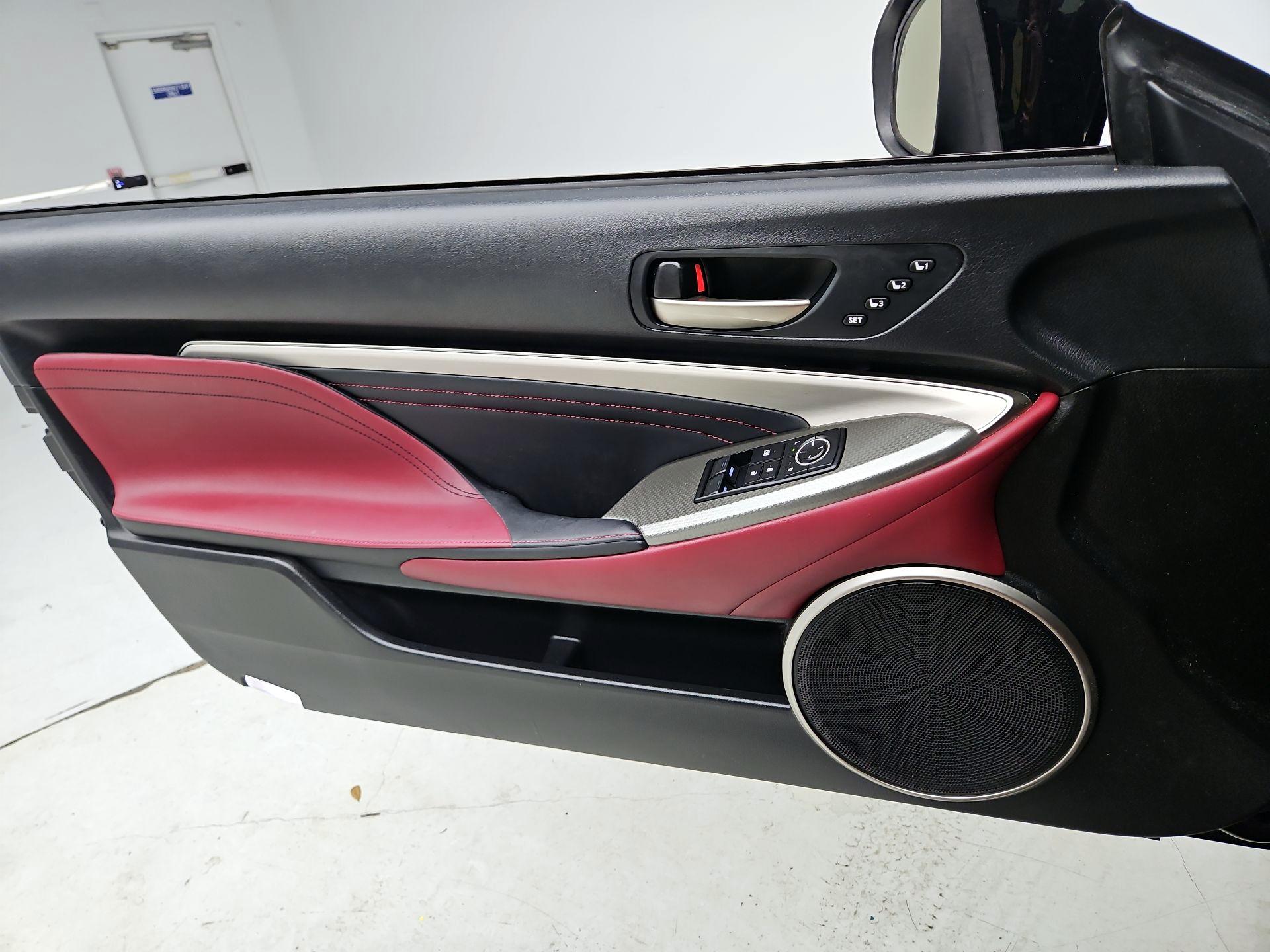 Thumbnail: 2018 Lexus RC - 12