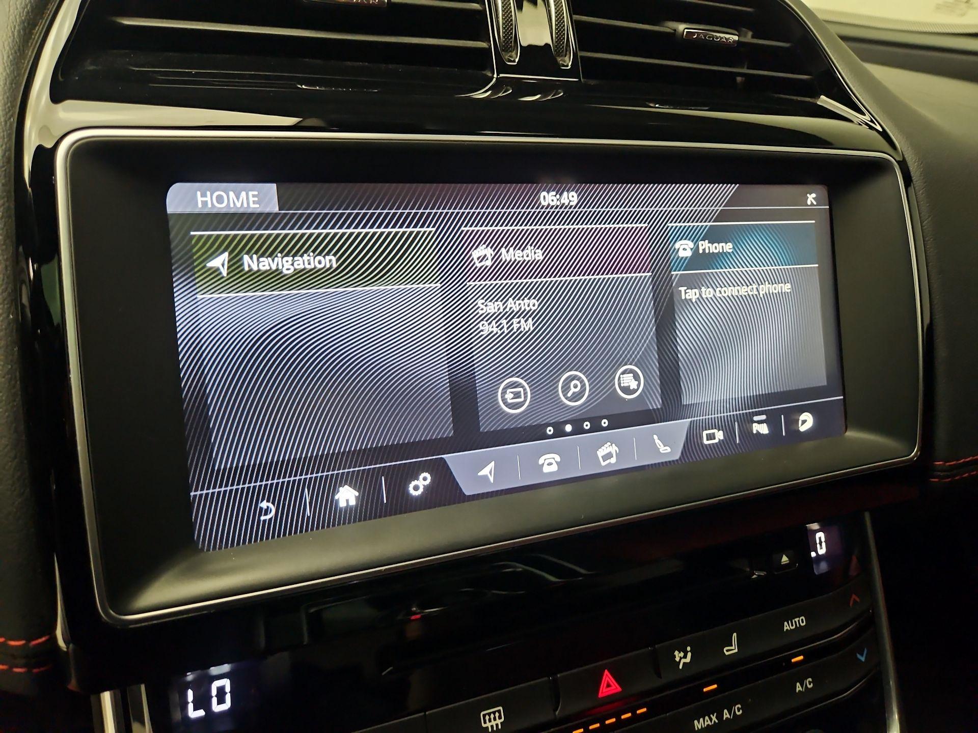 Thumbnail: 2018 Jaguar XE - 15