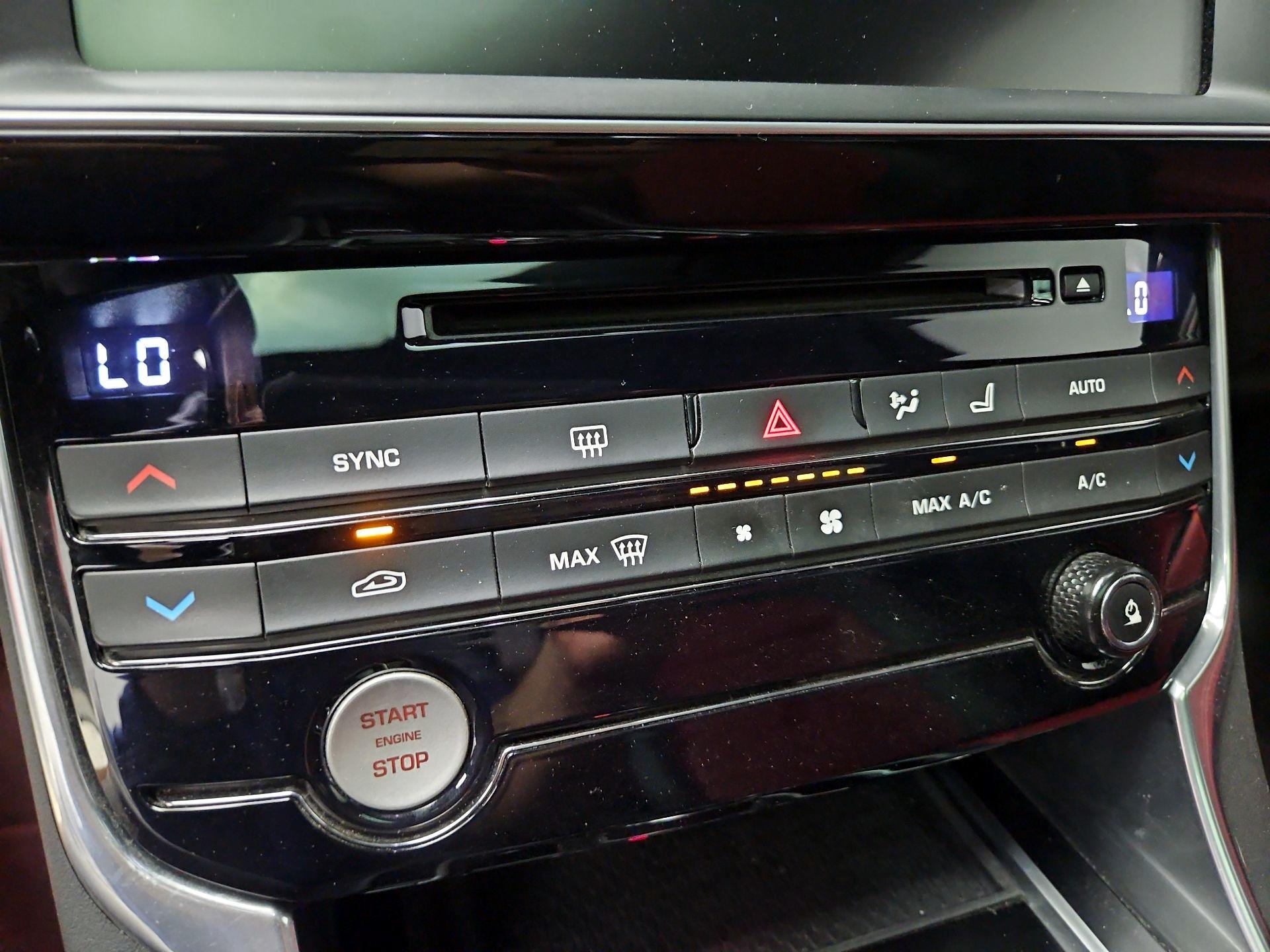 Thumbnail: 2018 Jaguar XE - 16