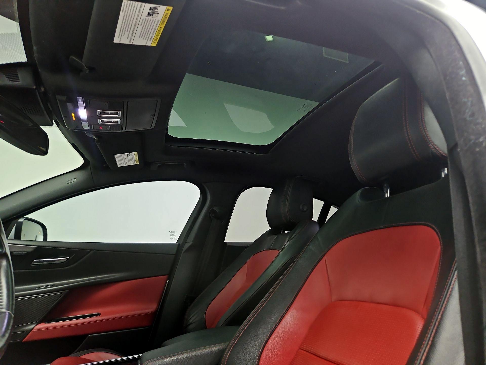 Thumbnail: 2018 Jaguar XE - 19