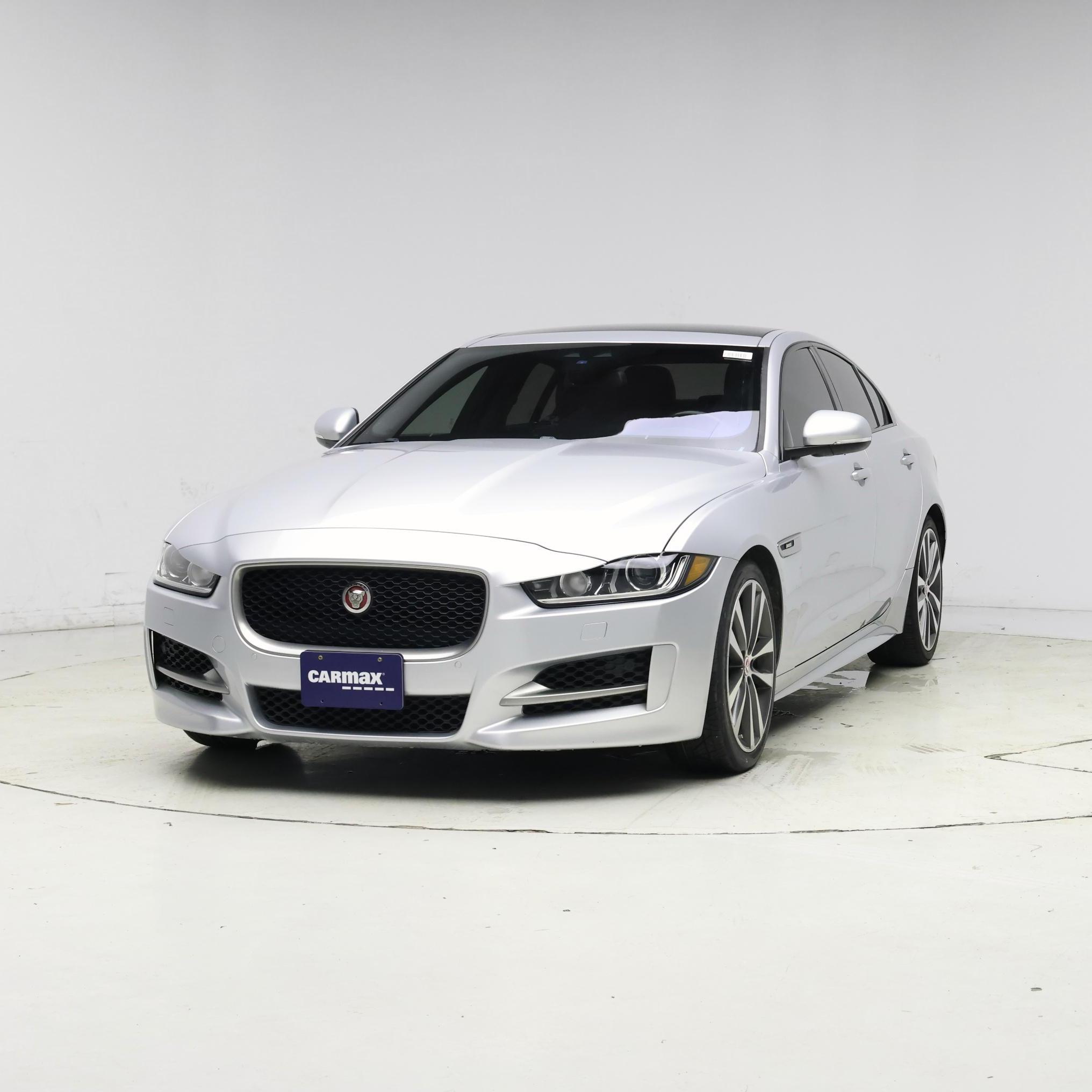 Thumbnail: 2018 Jaguar XE - 4