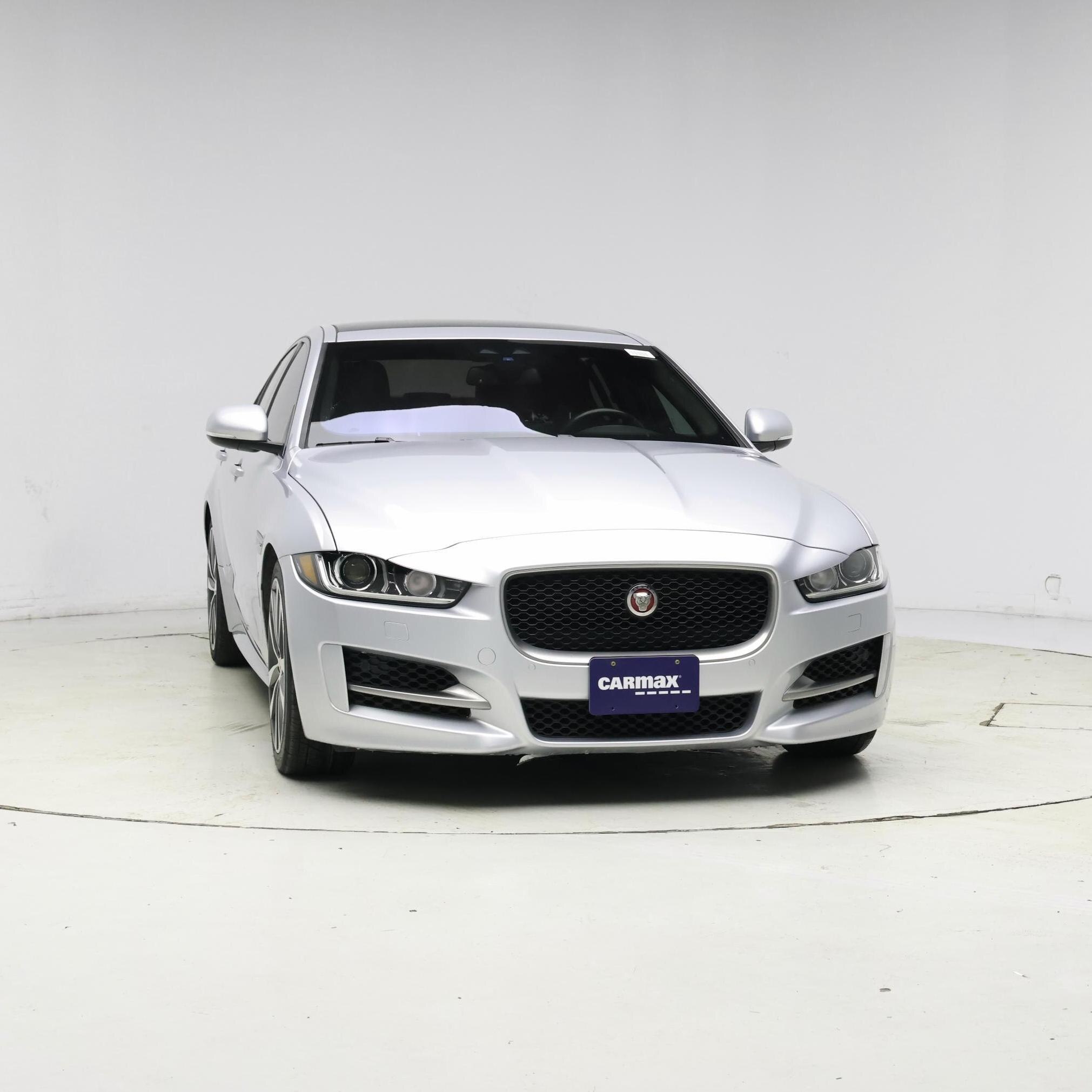 Thumbnail: 2018 Jaguar XE - 5