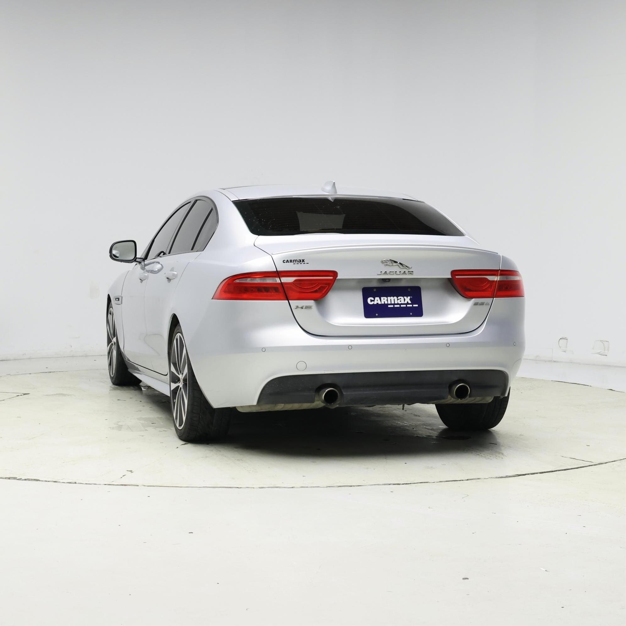 Thumbnail: 2018 Jaguar XE - 6