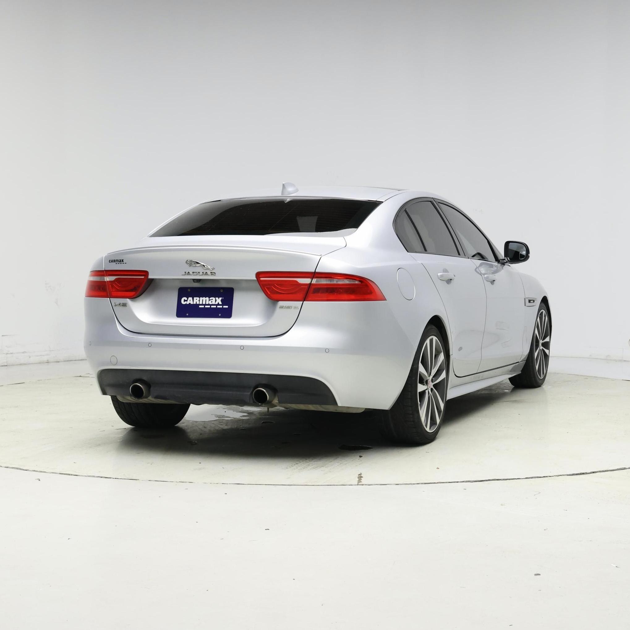 Thumbnail: 2018 Jaguar XE - 8