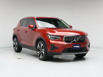 2023 Volvo XC40 B5 Plus Bright Theme