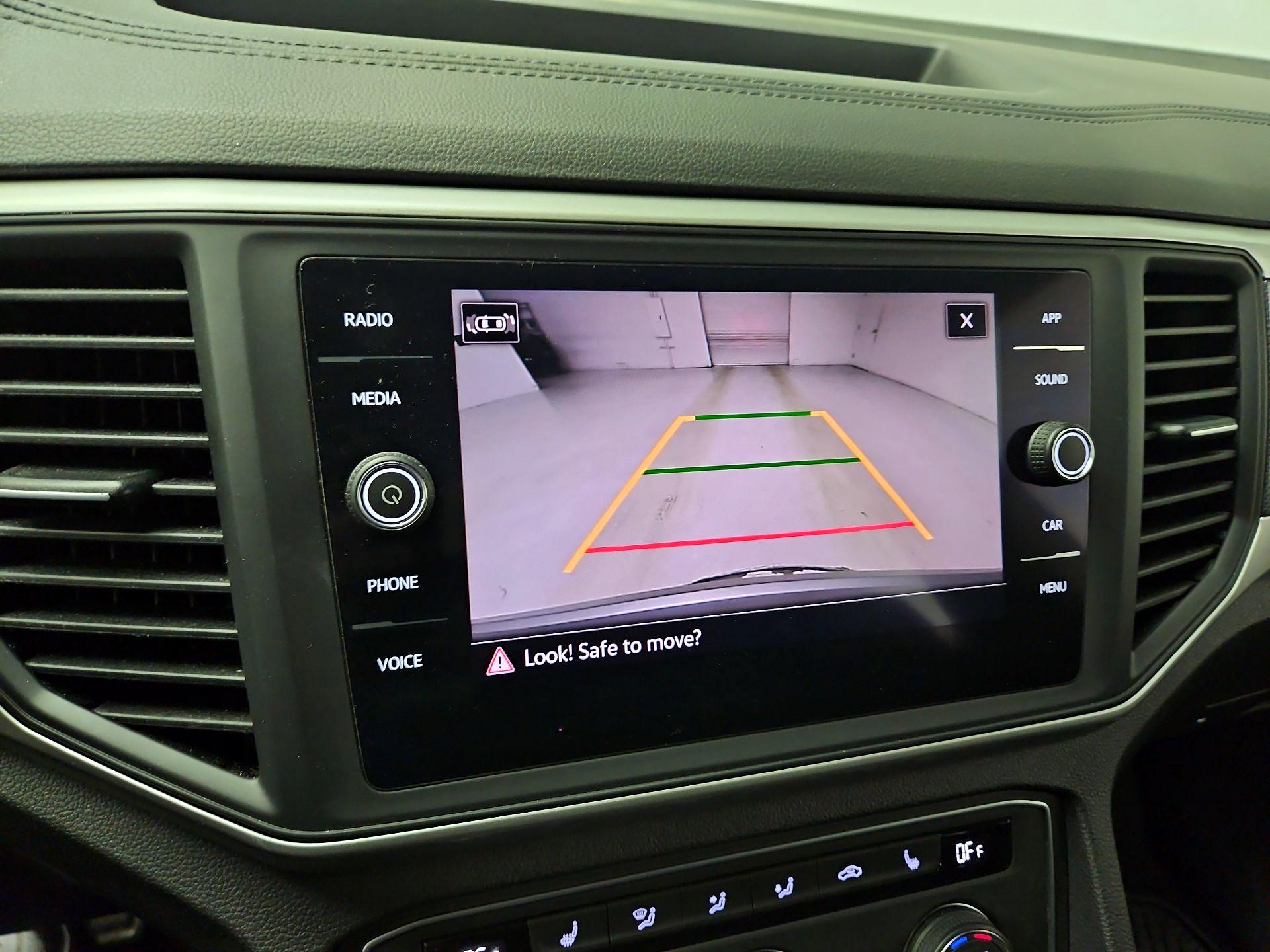 Thumbnail: 2021 Volkswagen Atlas - 14