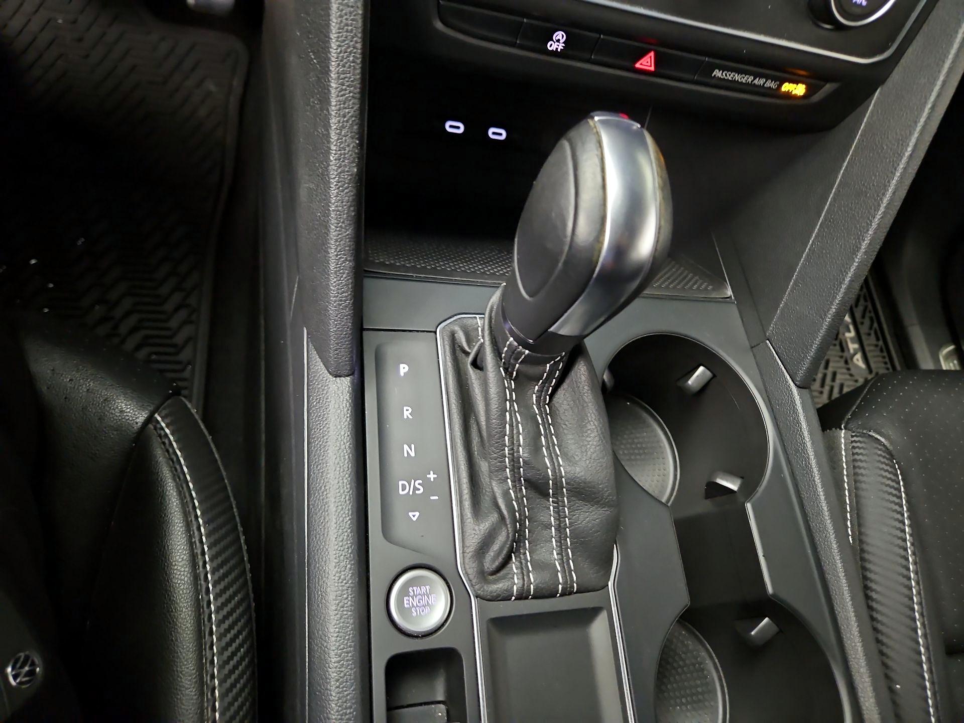 Thumbnail: 2021 Volkswagen Atlas - 17